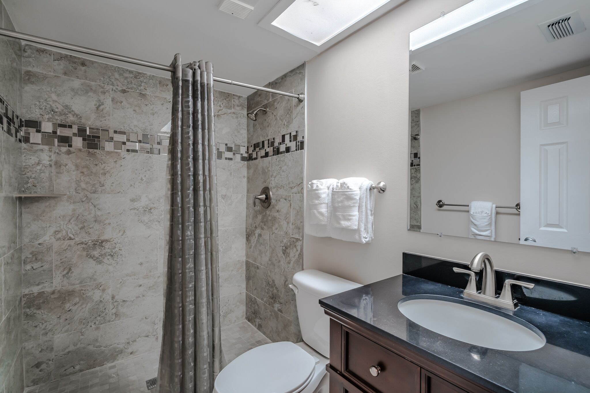 Bayshore Yacht & Tennis Club Luxury Condominiums