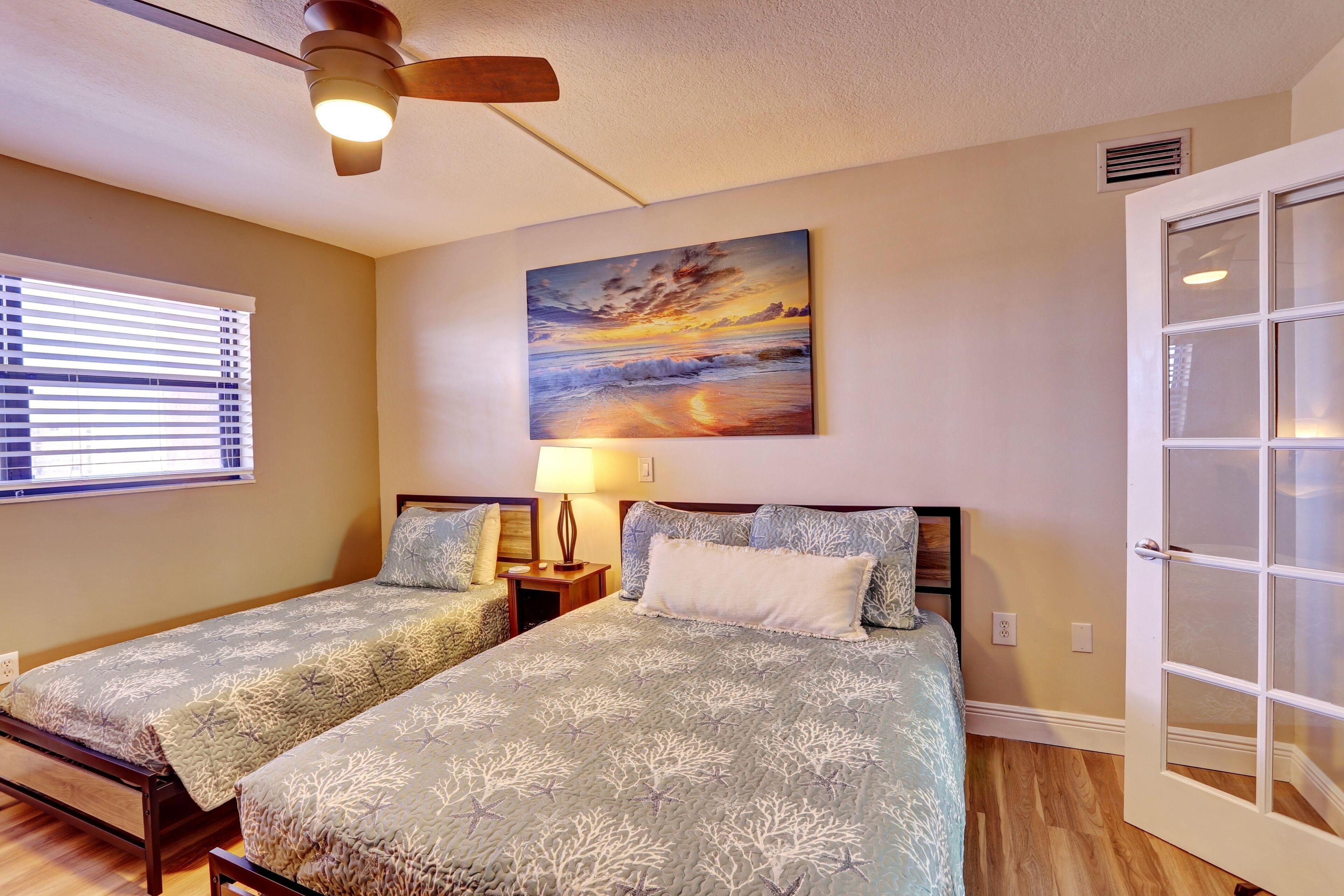 Bayshore Yacht & Tennis Club Luxury Condominiums