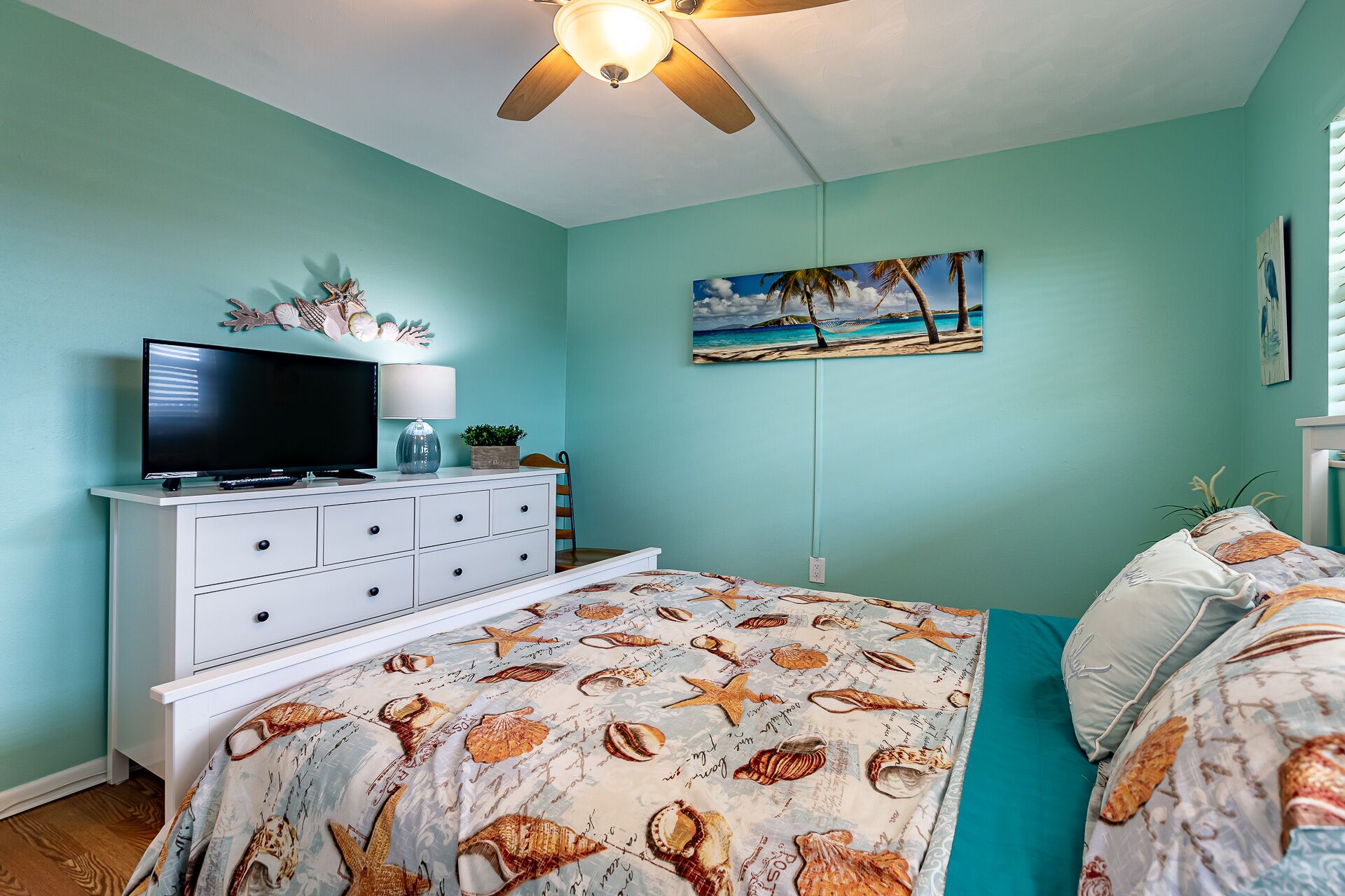 Bayshore Yacht & Tennis Club Luxury Condominiums