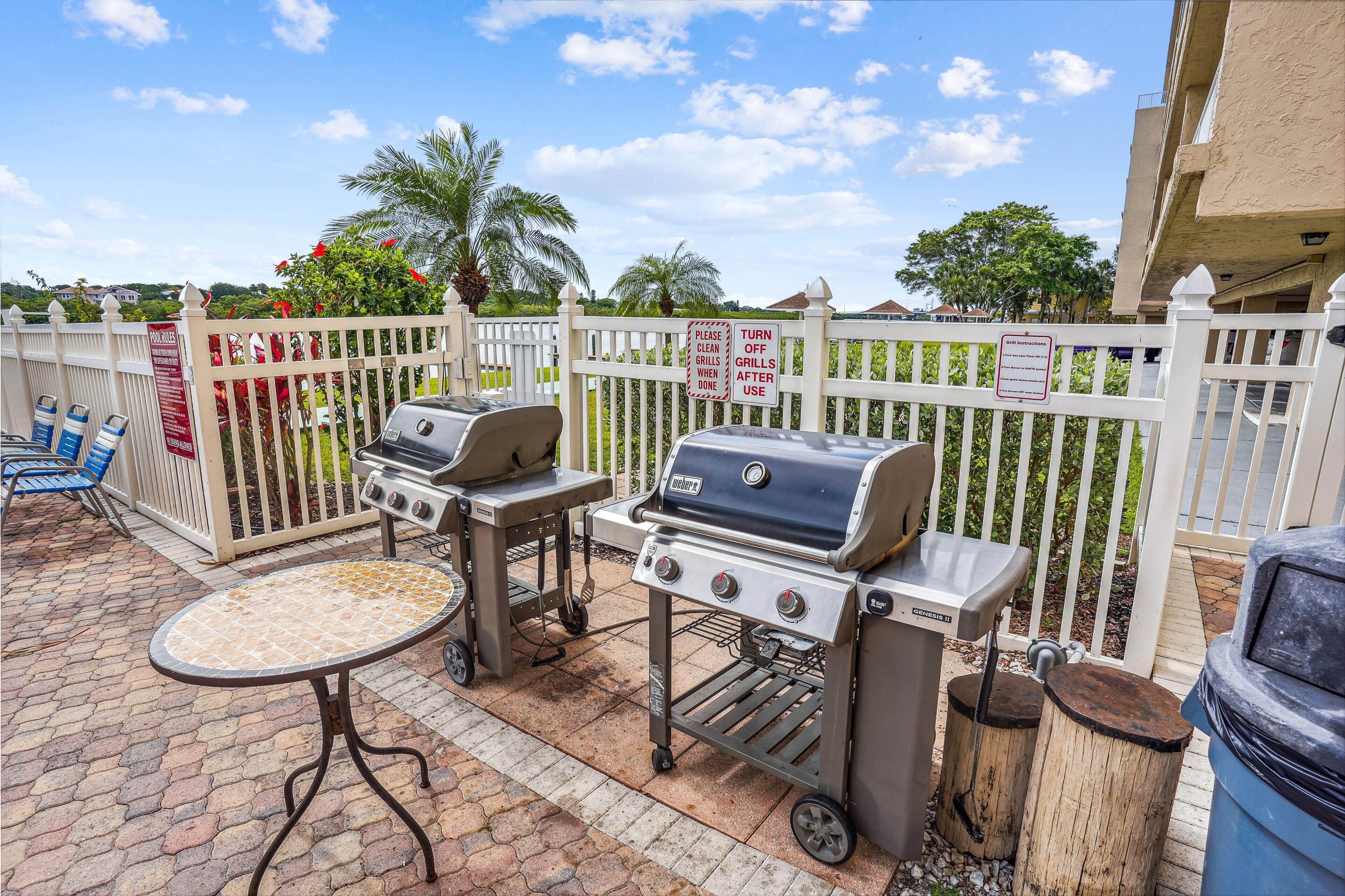 Bayshore Yacht & Tennis Club Luxury Condominiums