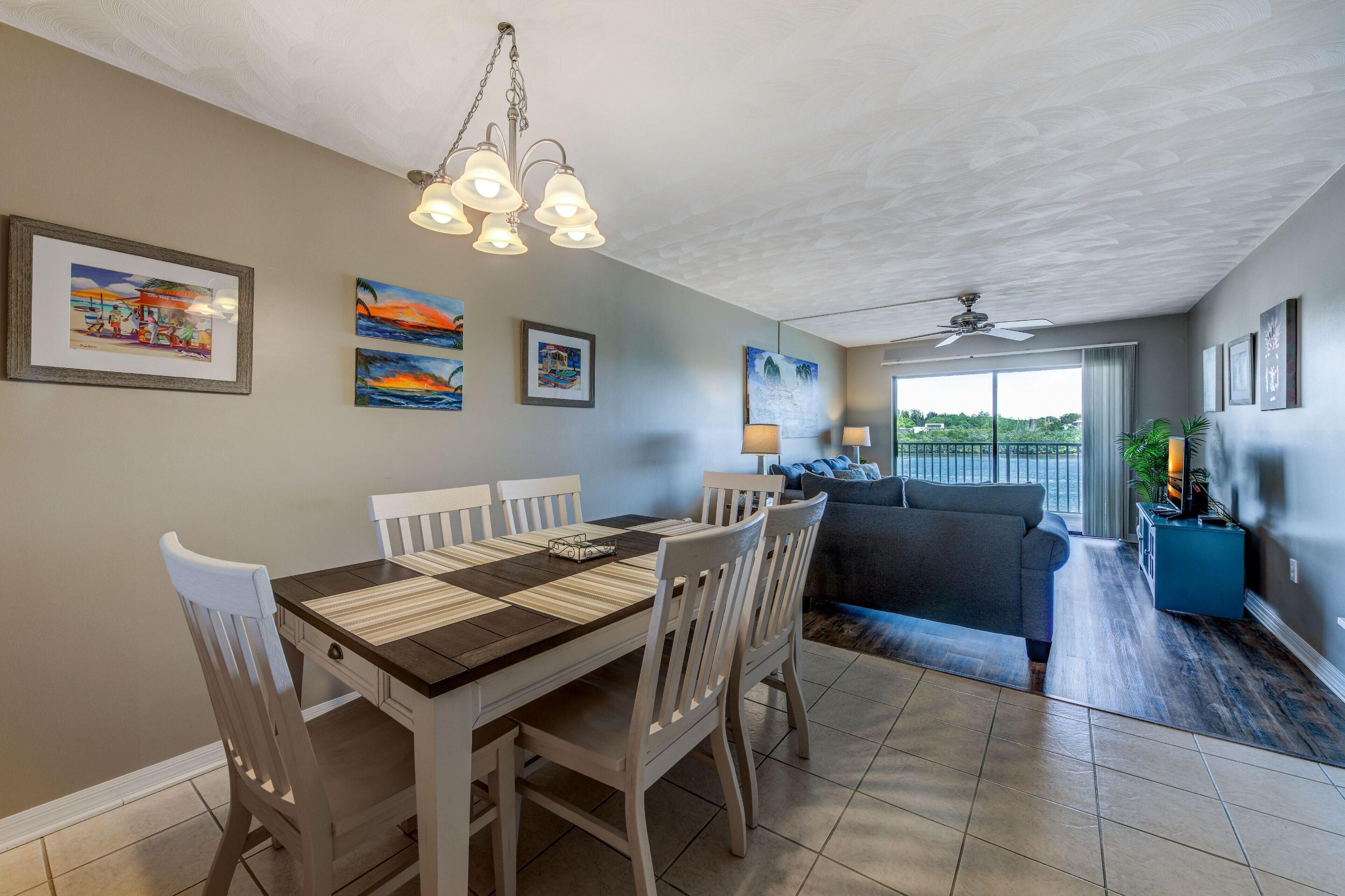 Bayshore Yacht & Tennis Club Luxury Condominiums