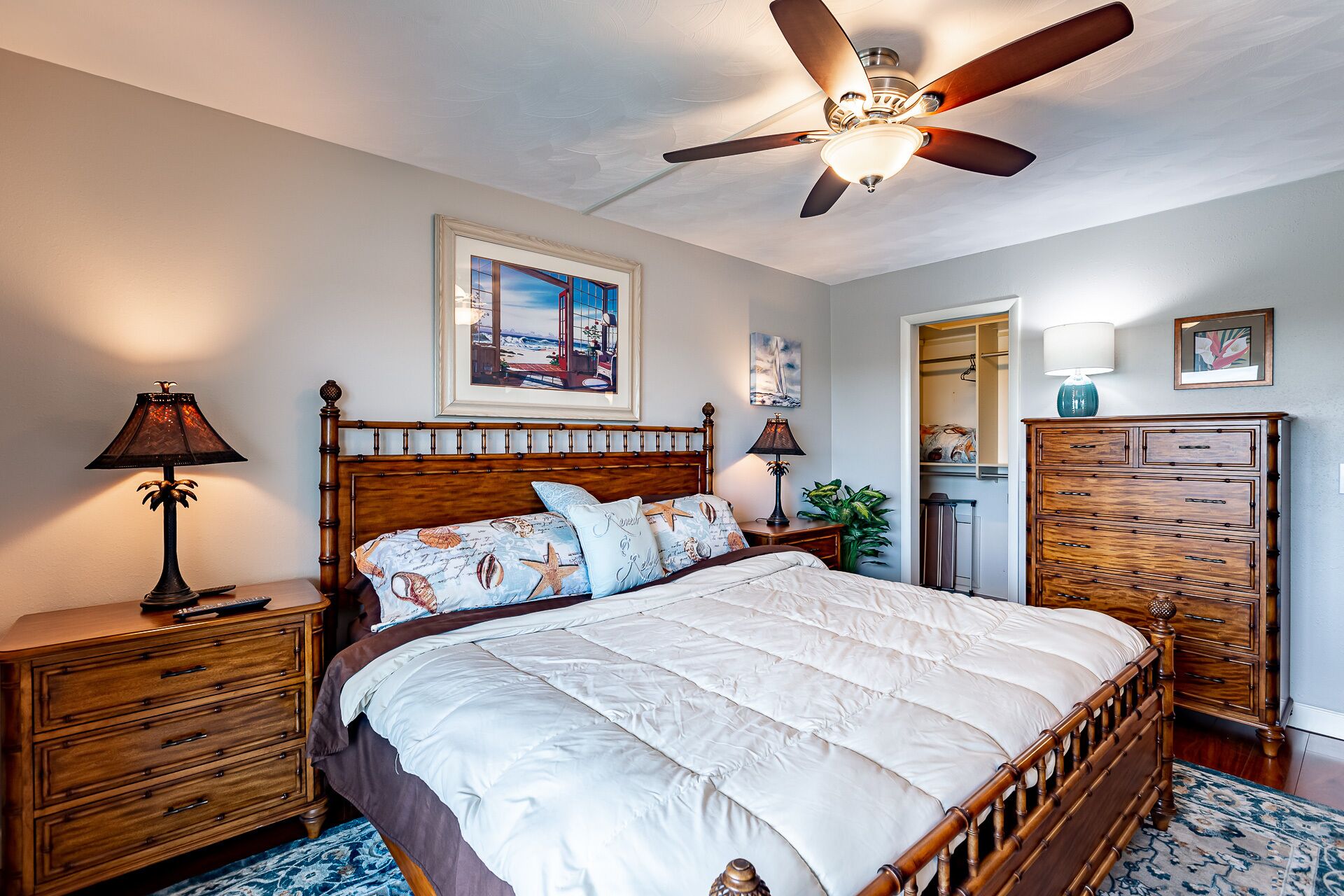 Bayshore Yacht & Tennis Club Luxury Condominiums