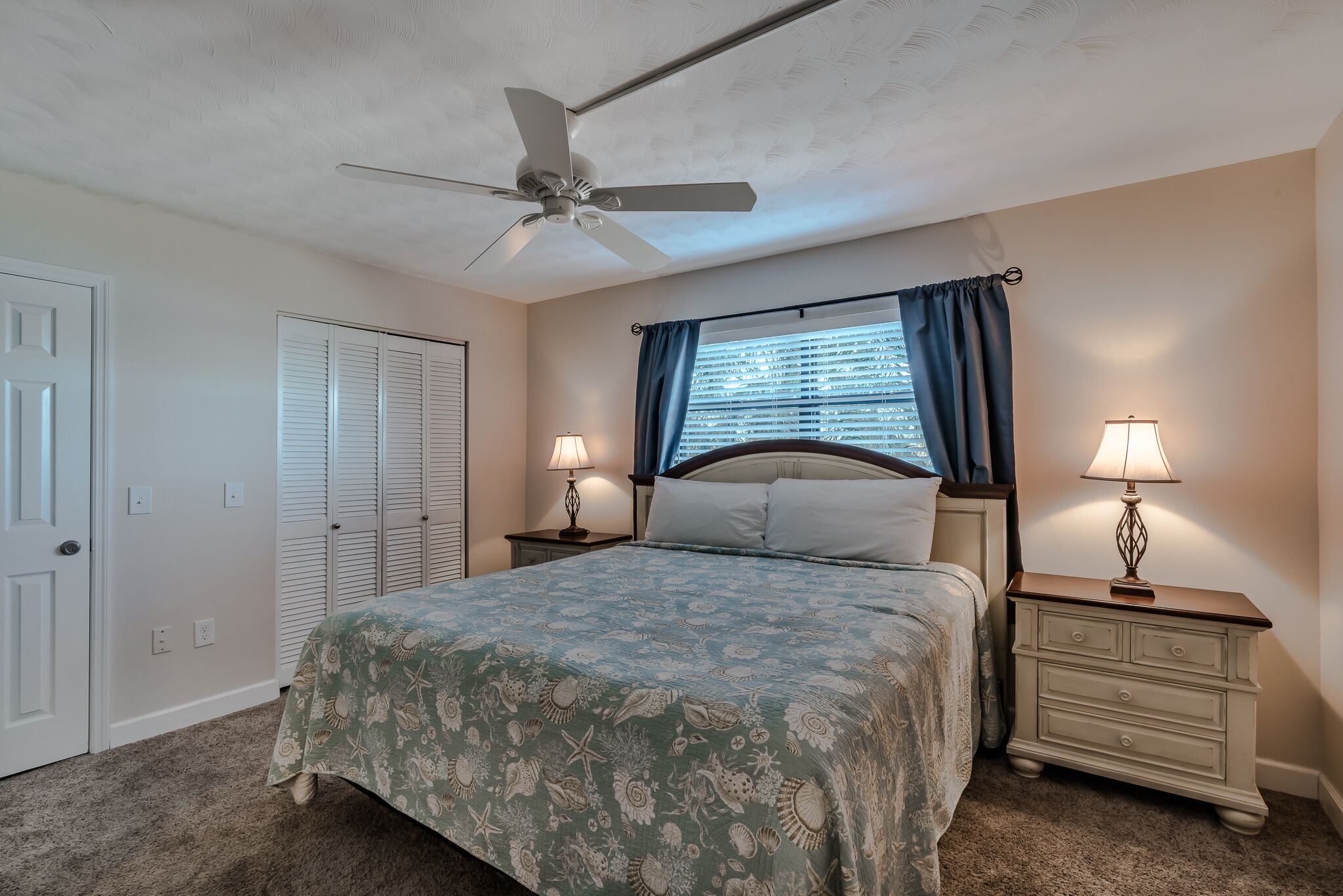 Bayshore Yacht & Tennis Club Luxury Condominiums
