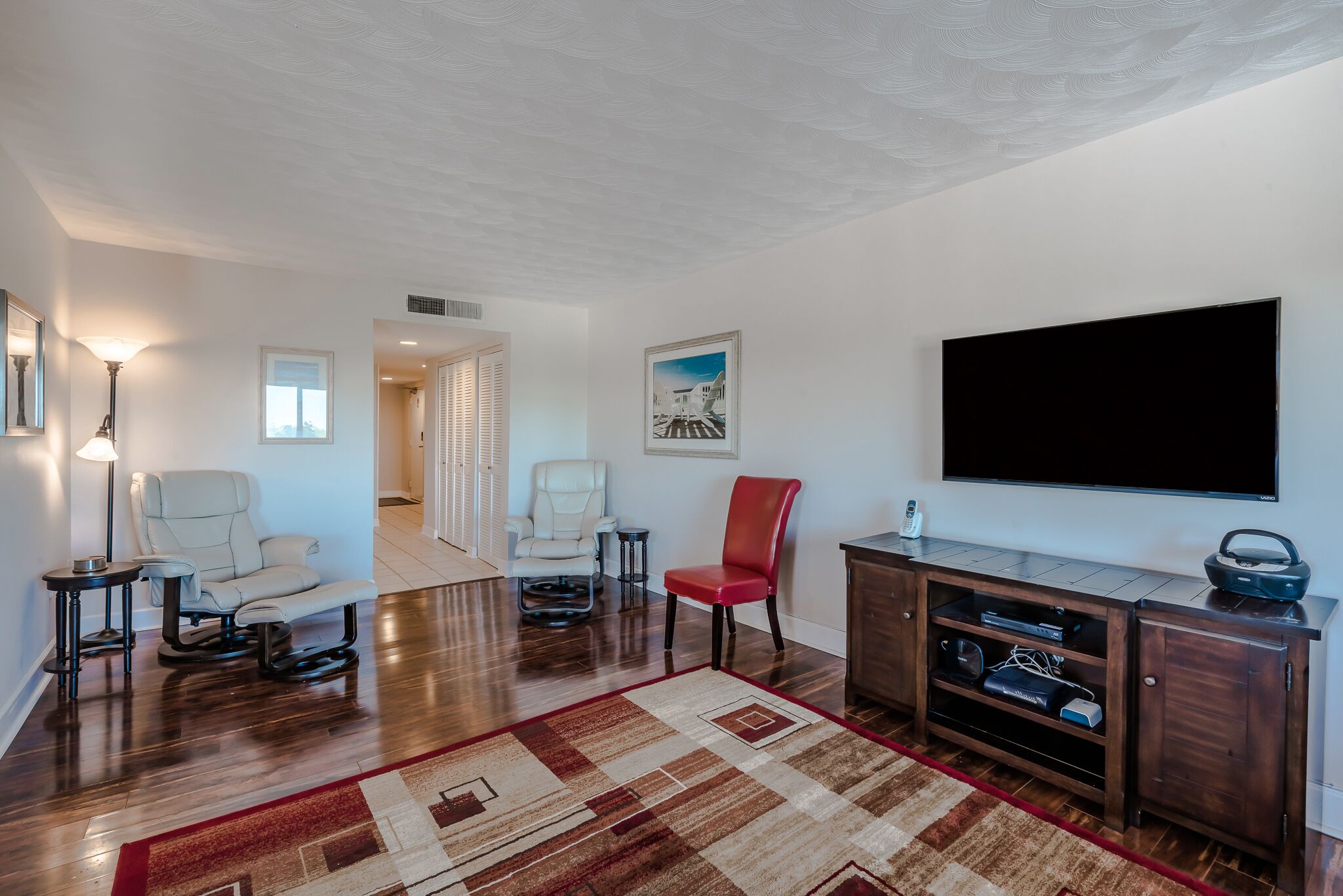 Bayshore Yacht & Tennis Club Luxury Condominiums
