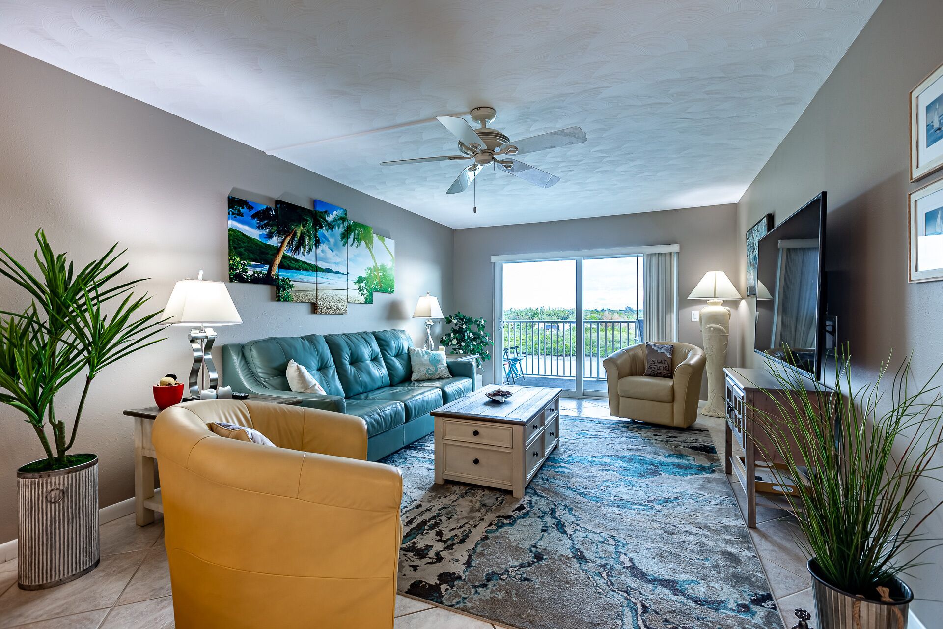 Bayshore Yacht & Tennis Club Luxury Condominiums