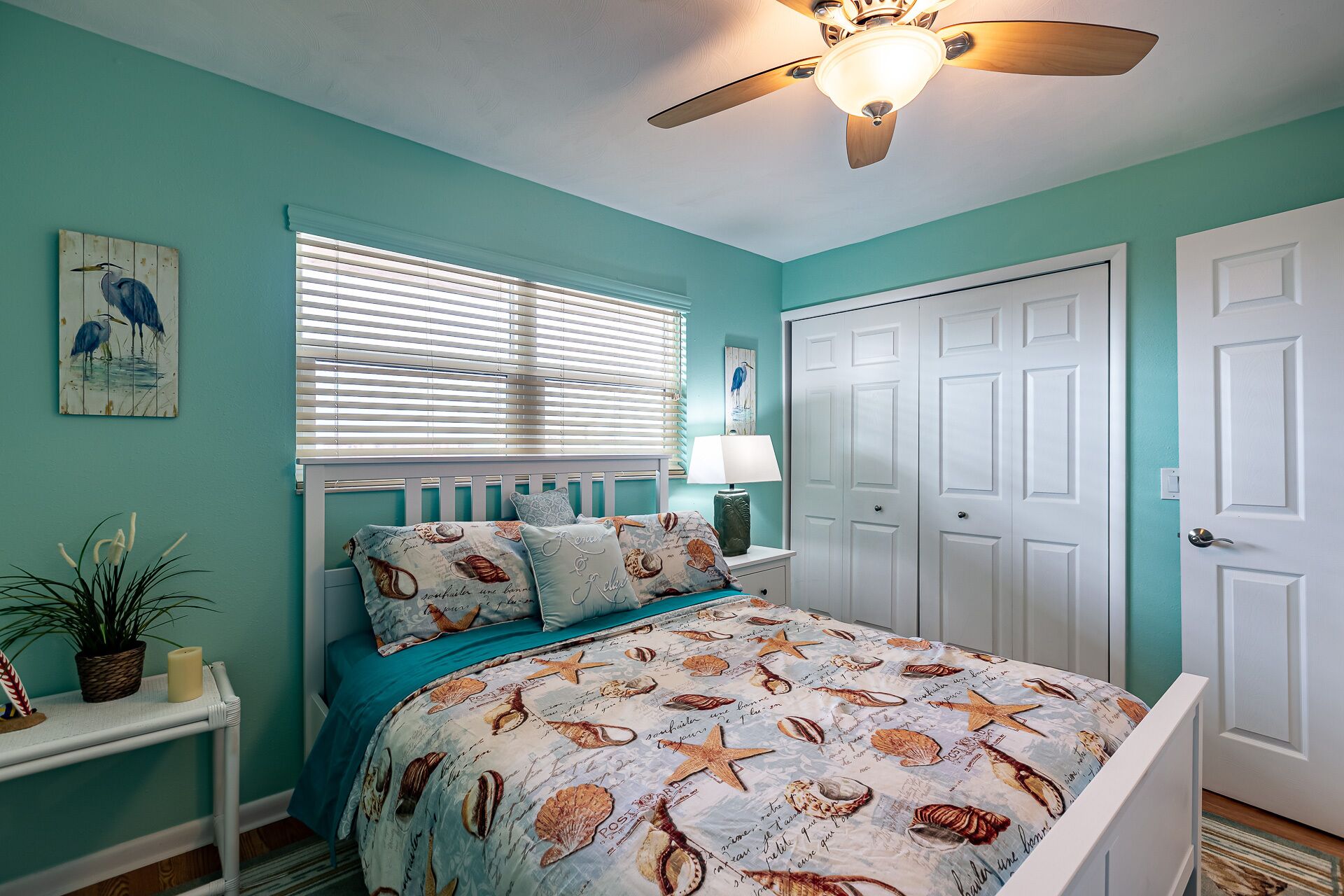 Bayshore Yacht & Tennis Club Luxury Condominiums