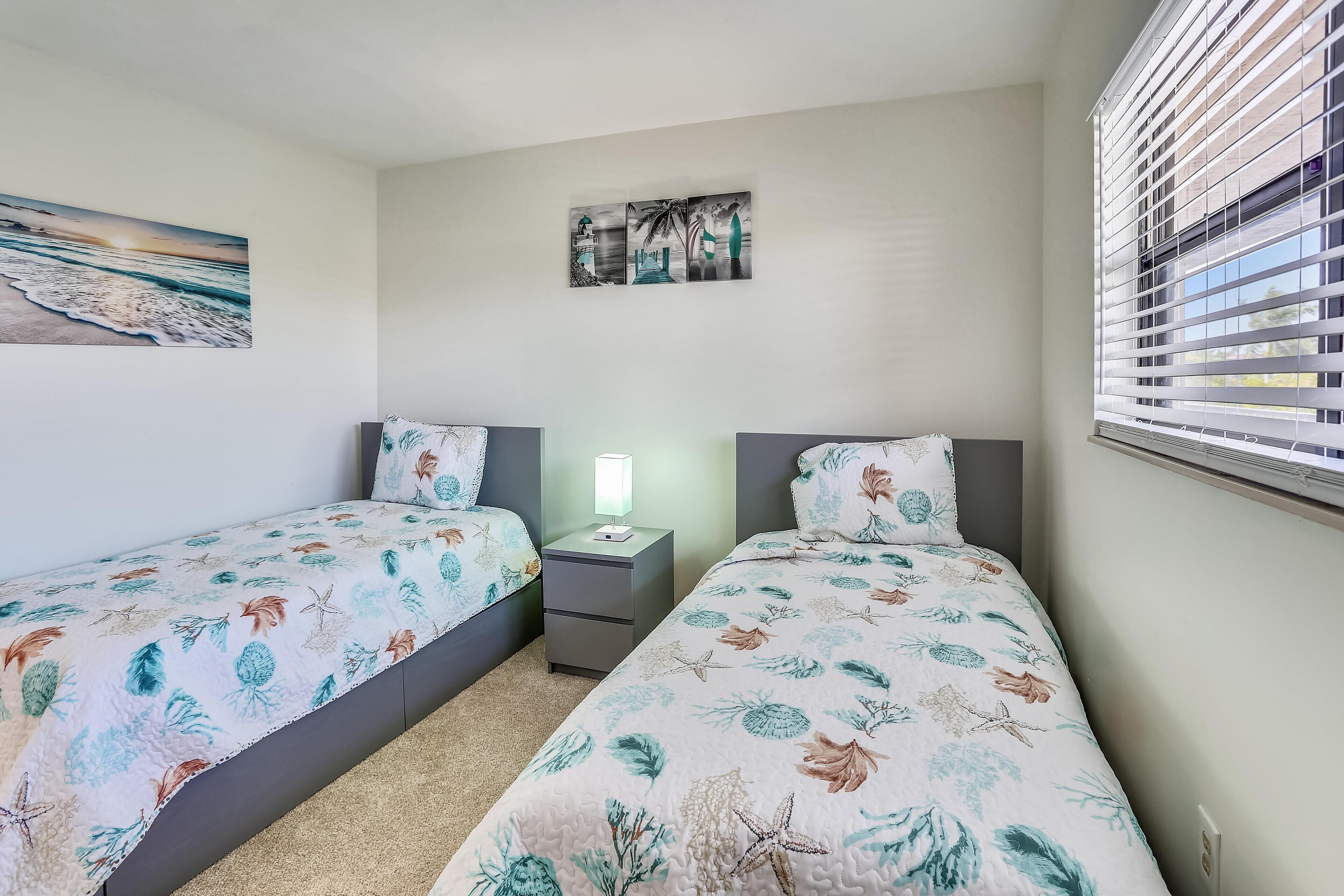Bayshore Yacht & Tennis Club Luxury Condominiums