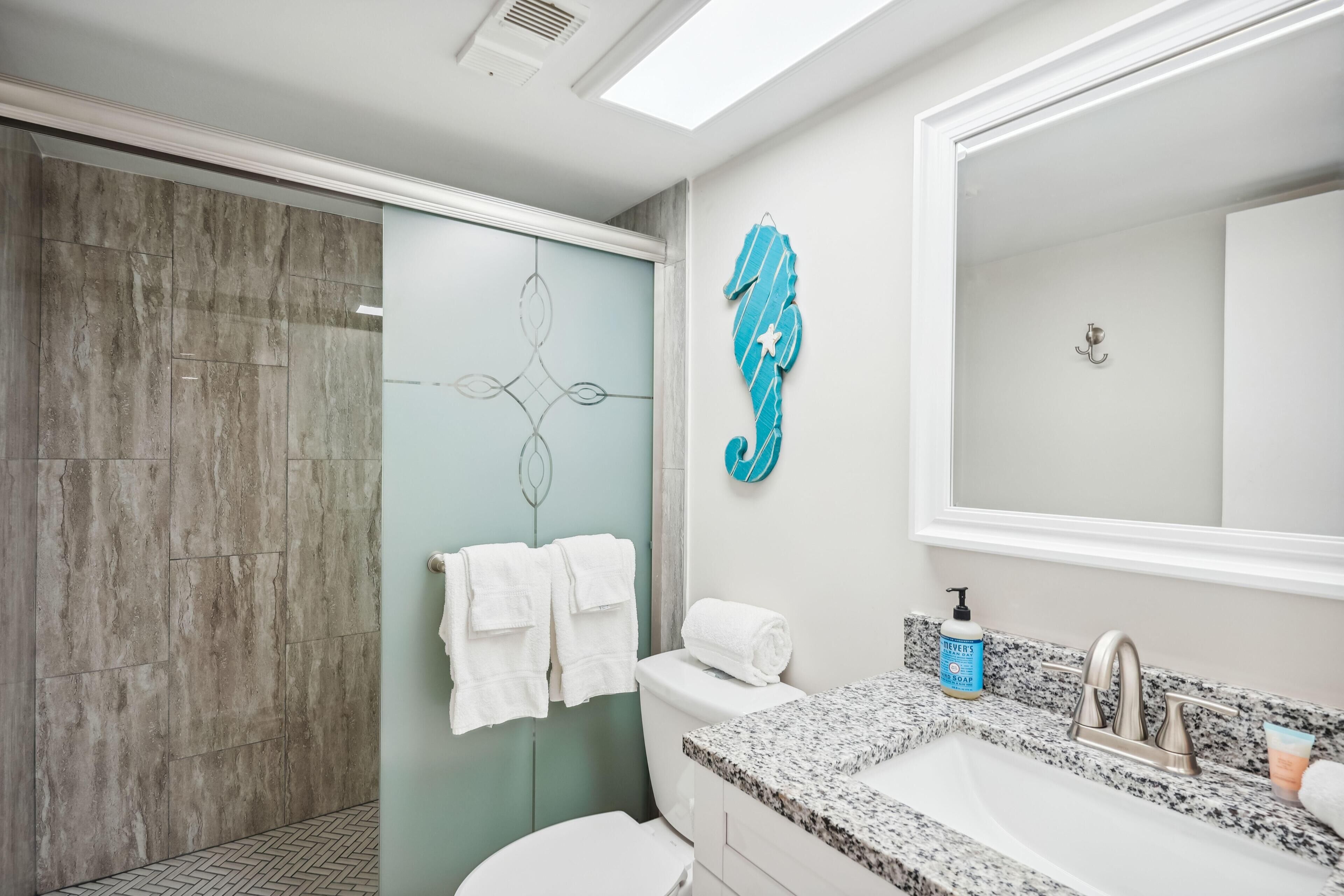Bayshore Yacht & Tennis Club Luxury Condominiums