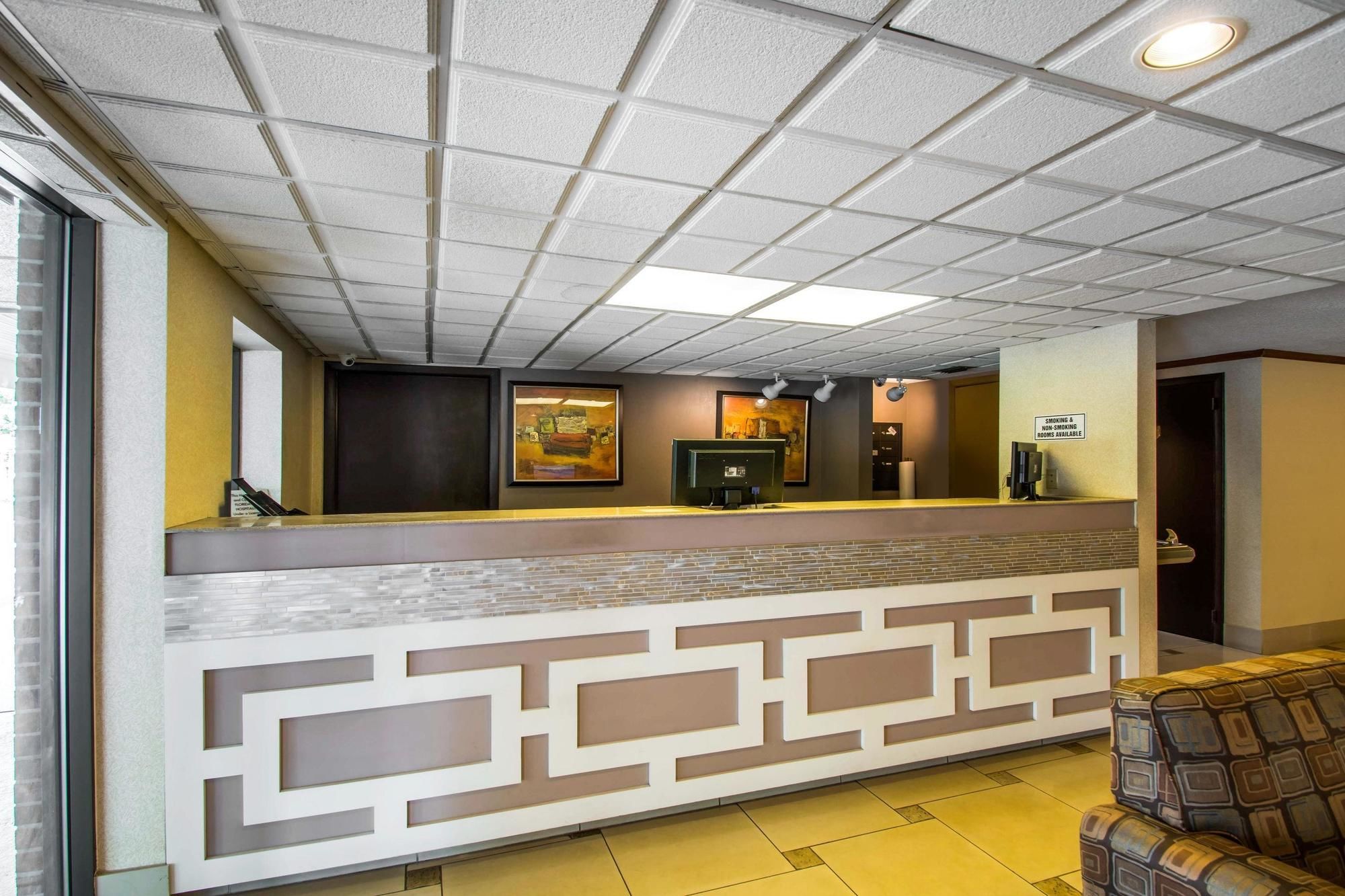 Econo Lodge