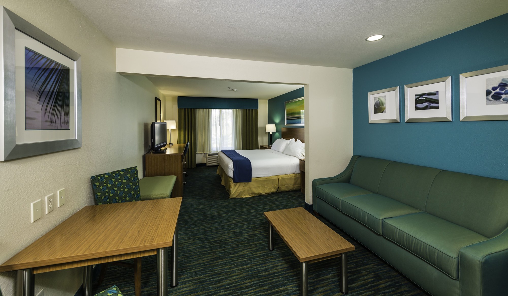 Holiday Inn Express & Suites Jacksonville - Blount Island