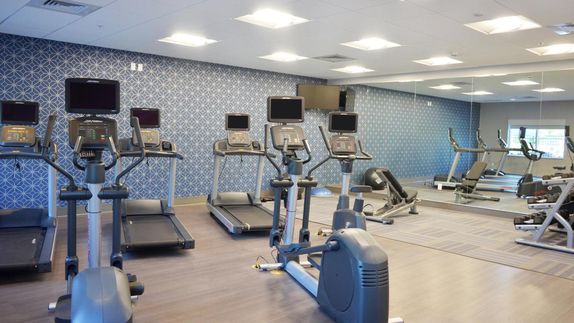 Holiday Inn Express & Suites Jacksonville W - I295 and I10