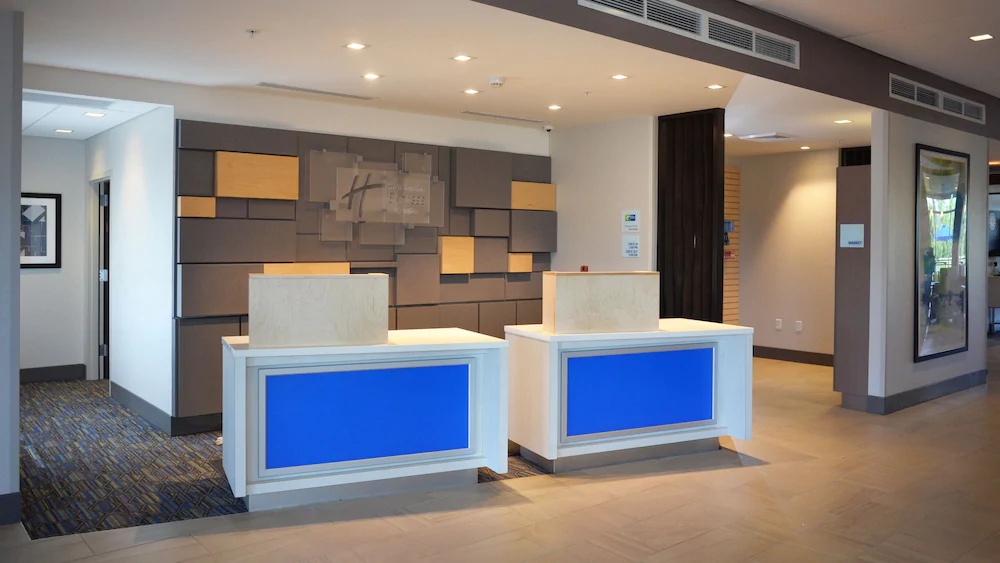 Holiday Inn Express & Suites Jacksonville W - I295 and I10