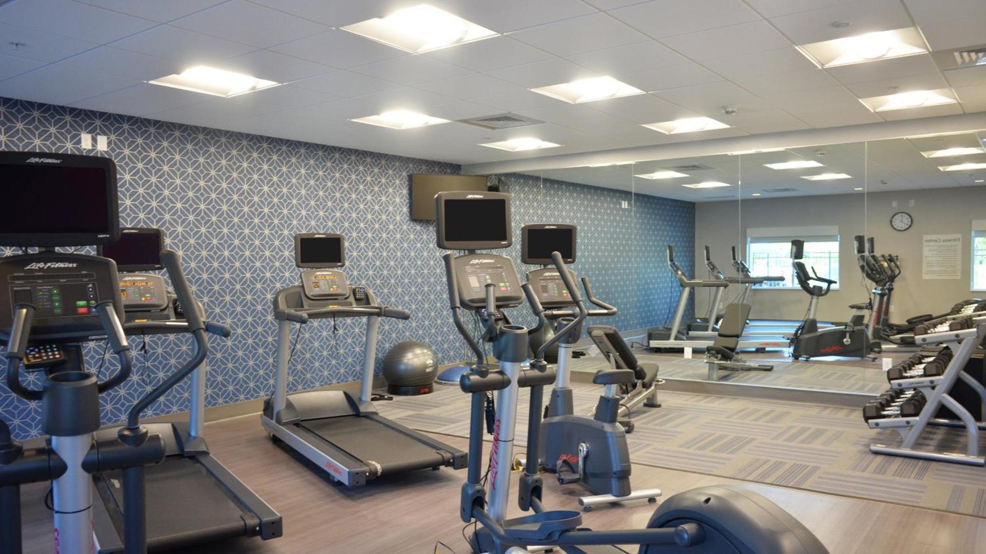 Holiday Inn Express & Suites Jacksonville W - I295 and I10