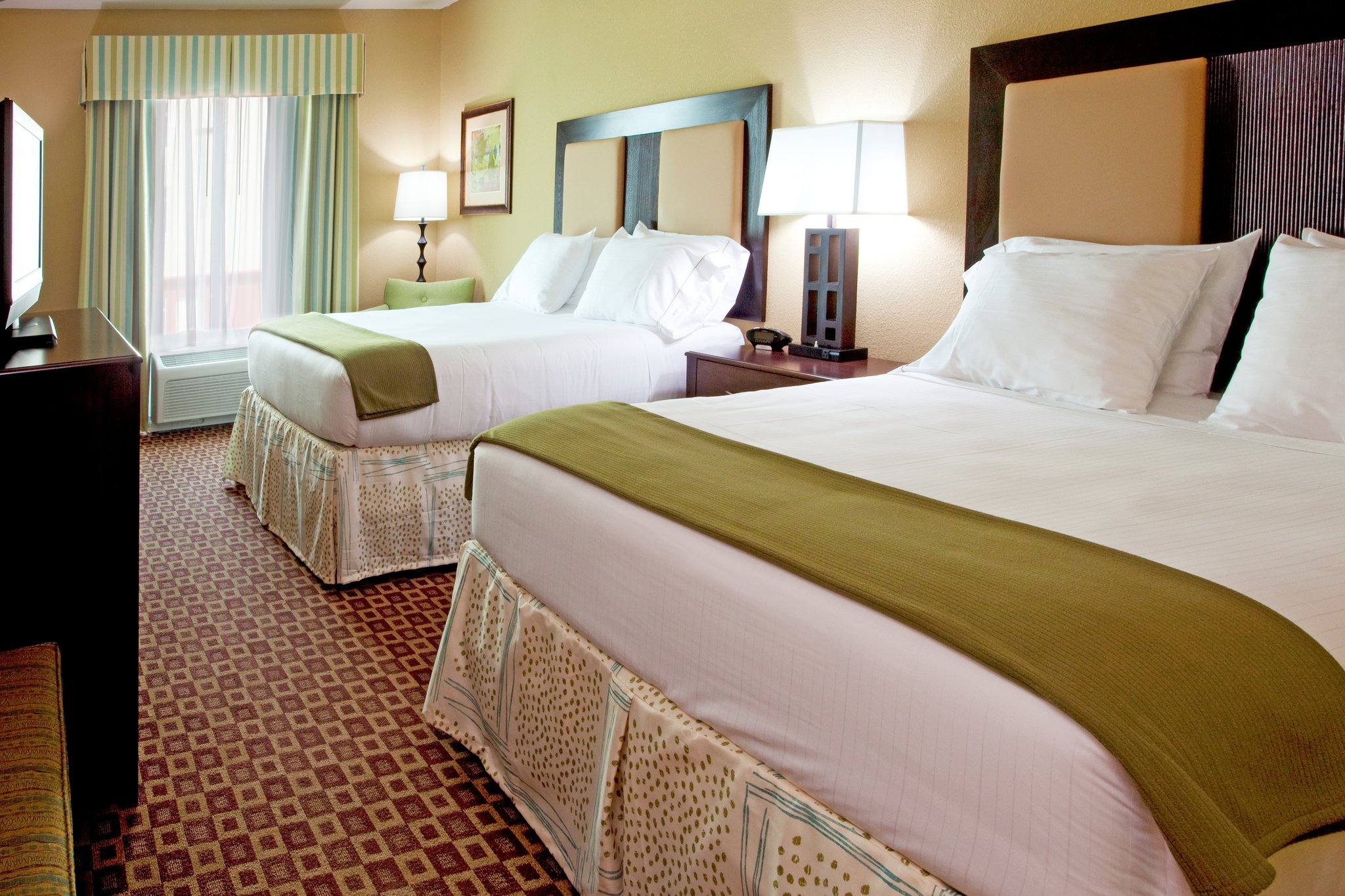 Holiday Inn Express Hotel & Suites Chaffee-Jacksonville West