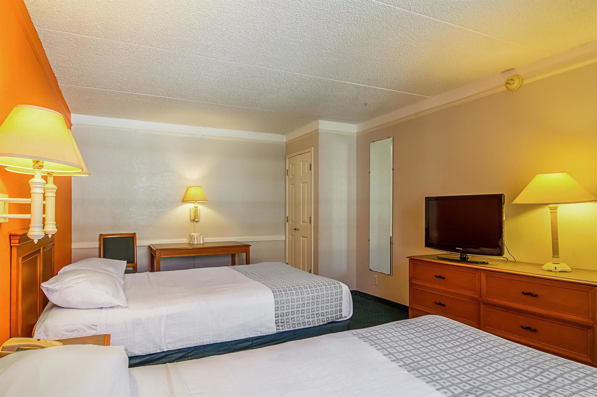 Stayable Suites Jacksonville North