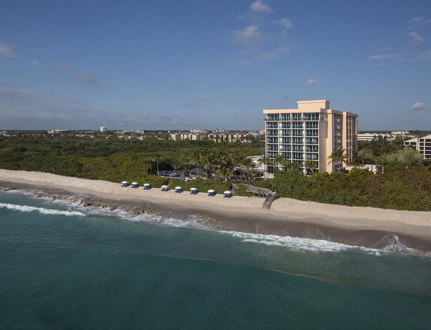 Jupiter Beach Resort & Spa