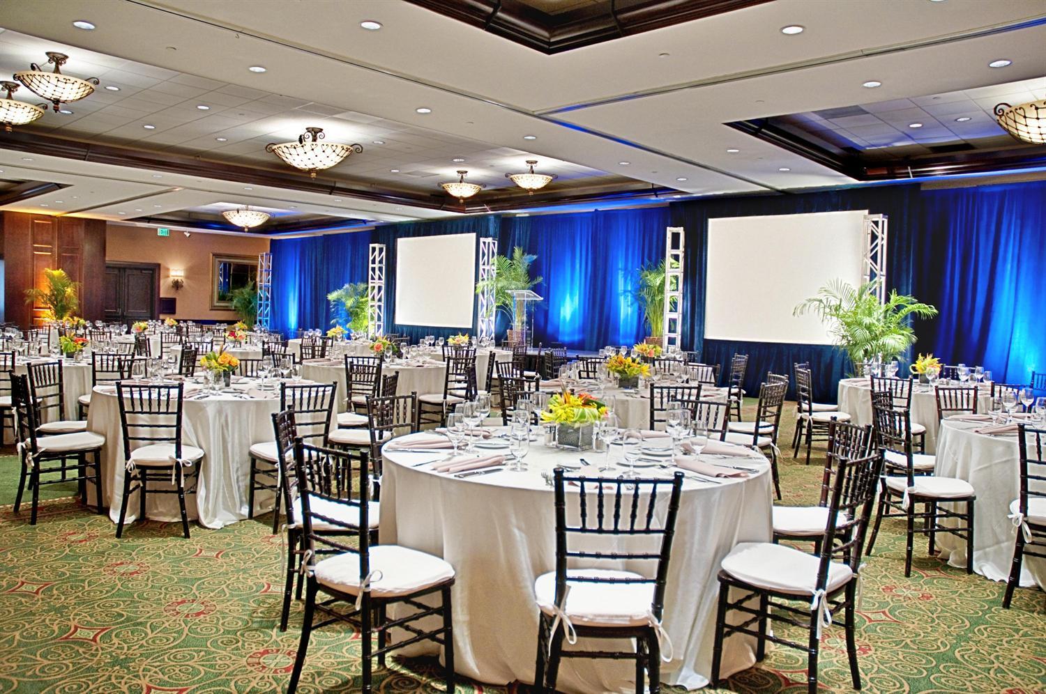 Jupiter Beach Resort & Spa