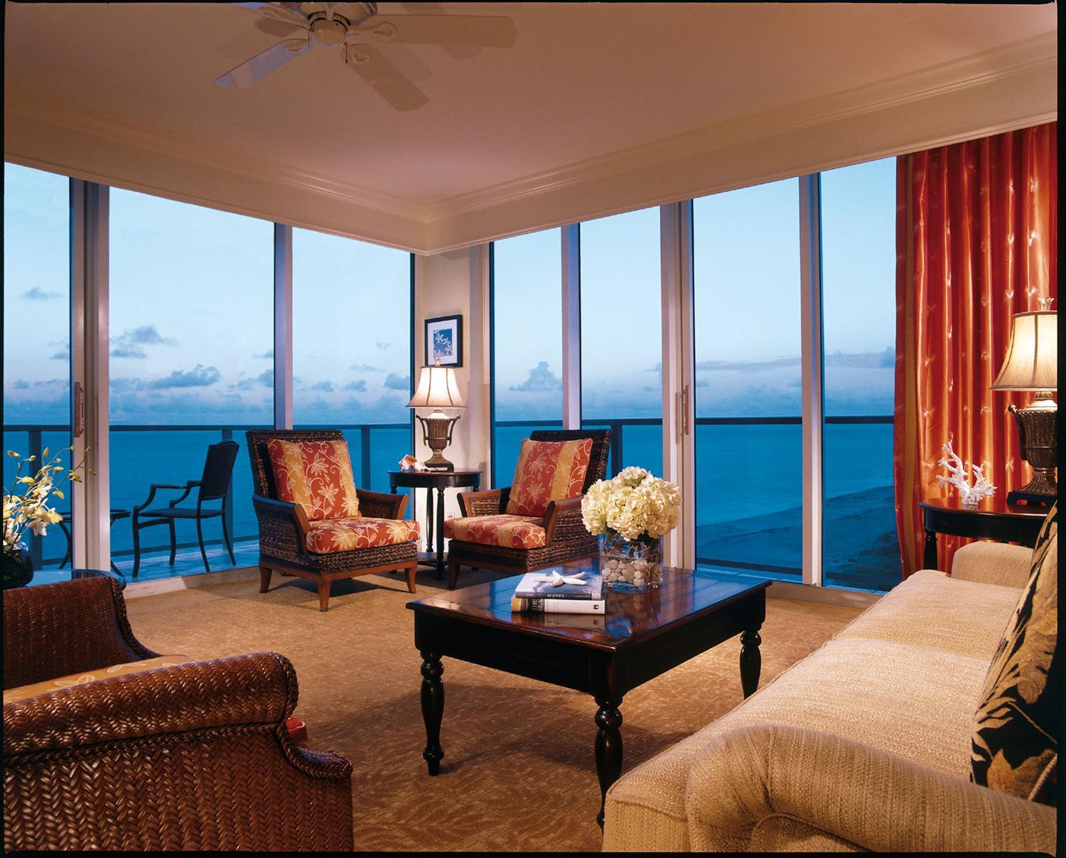 Jupiter Beach Resort & Spa