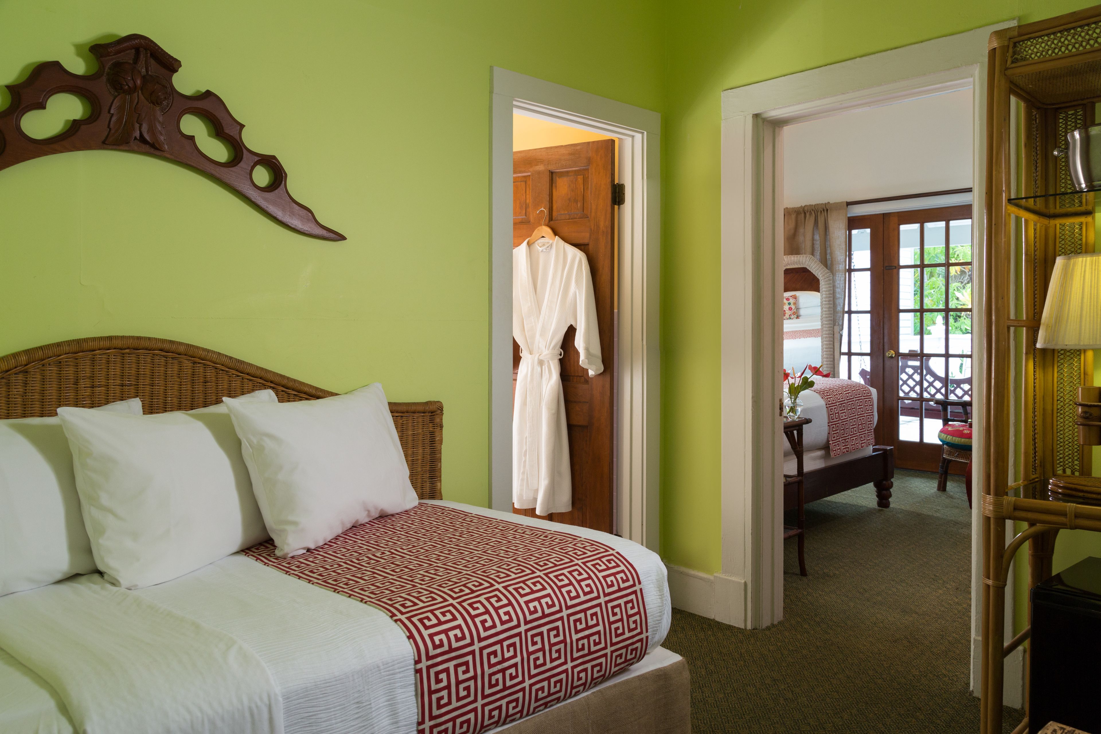 Tropical Inn