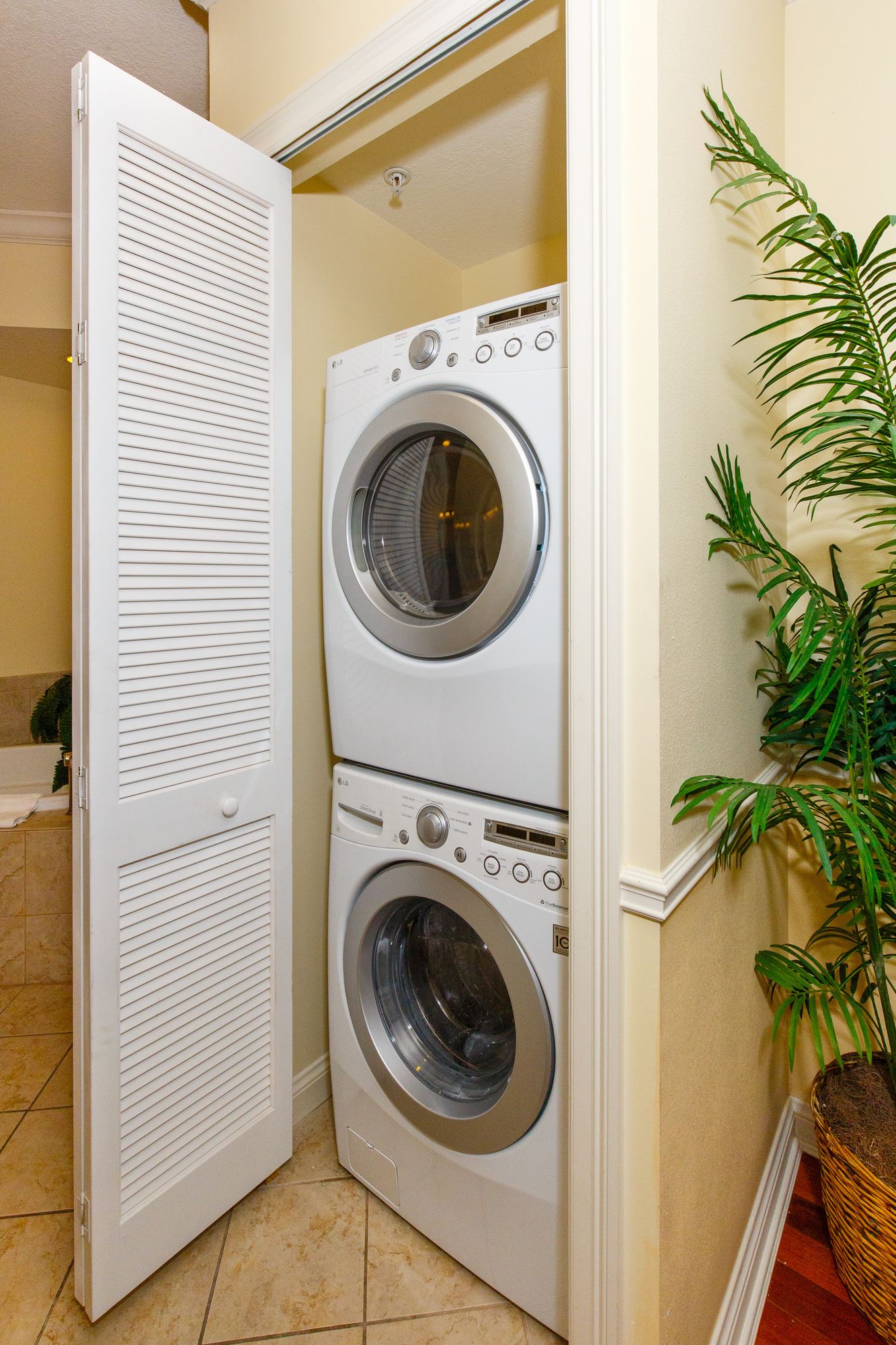 Key West Harbour Oceanfront Suites