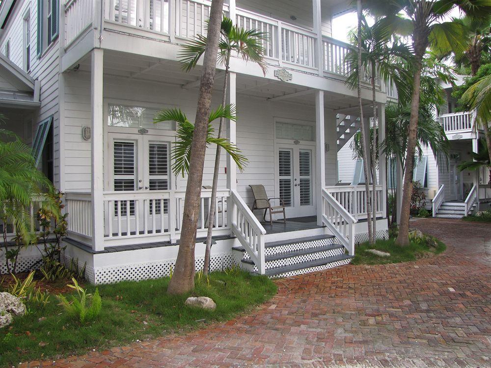 Paradise Inn