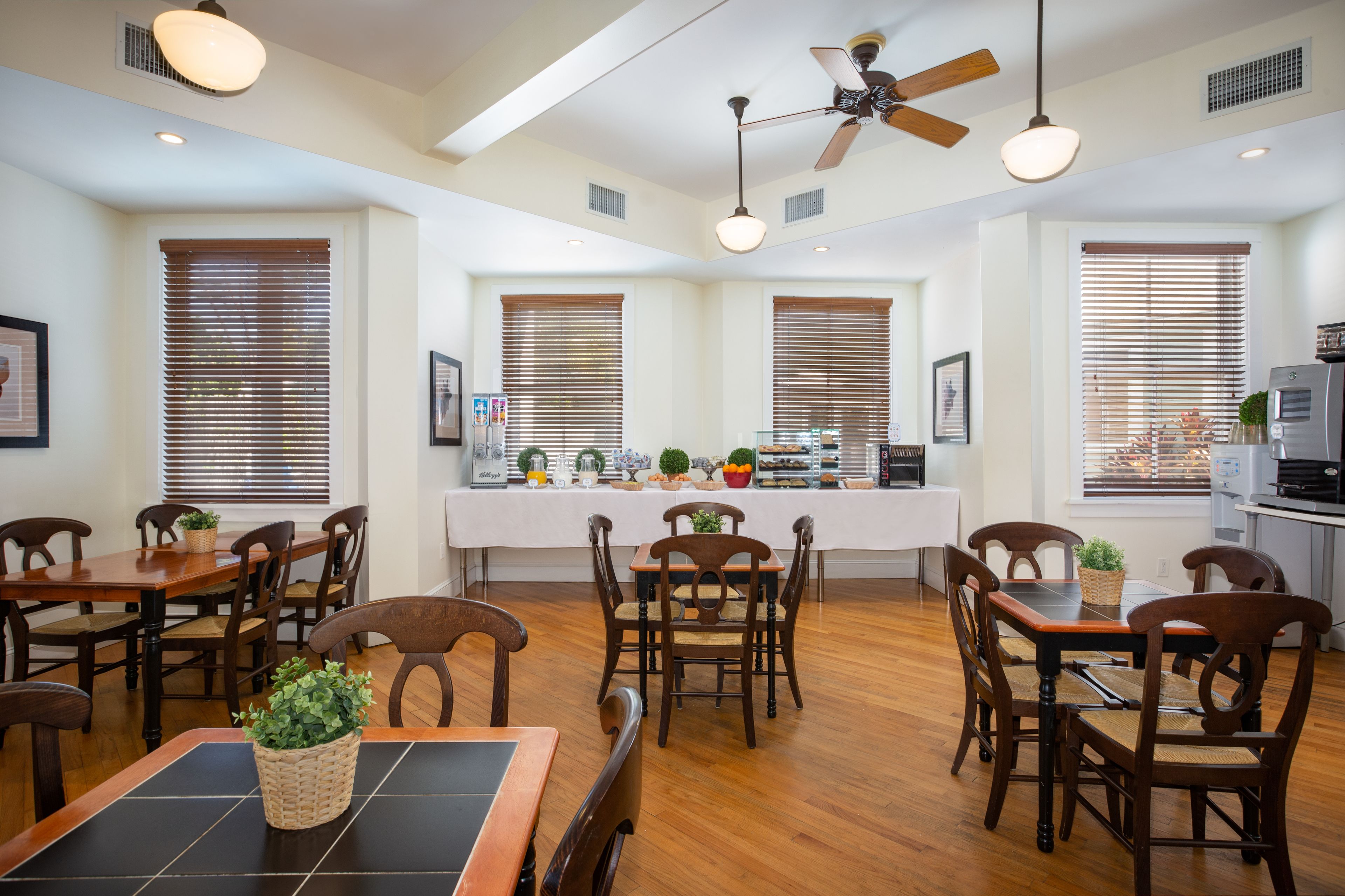 Southernmost Inn