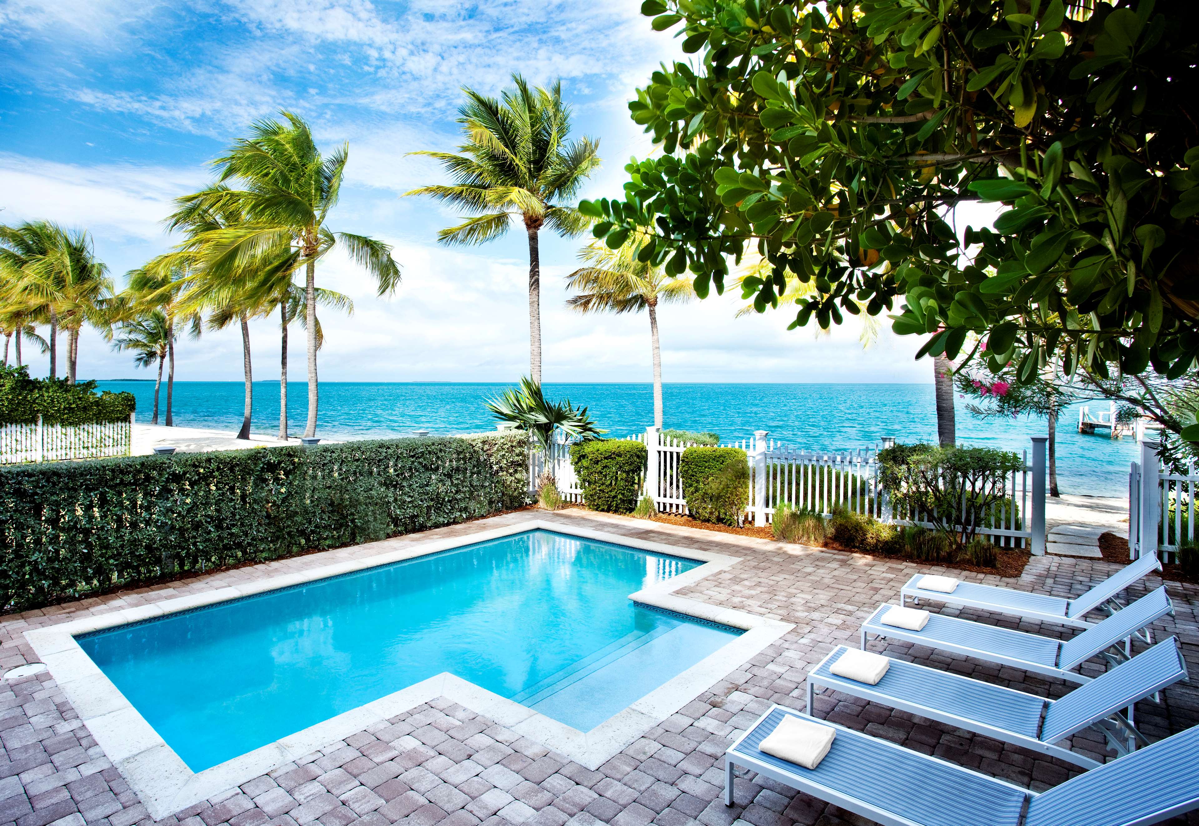 Sunset Key Cottages
