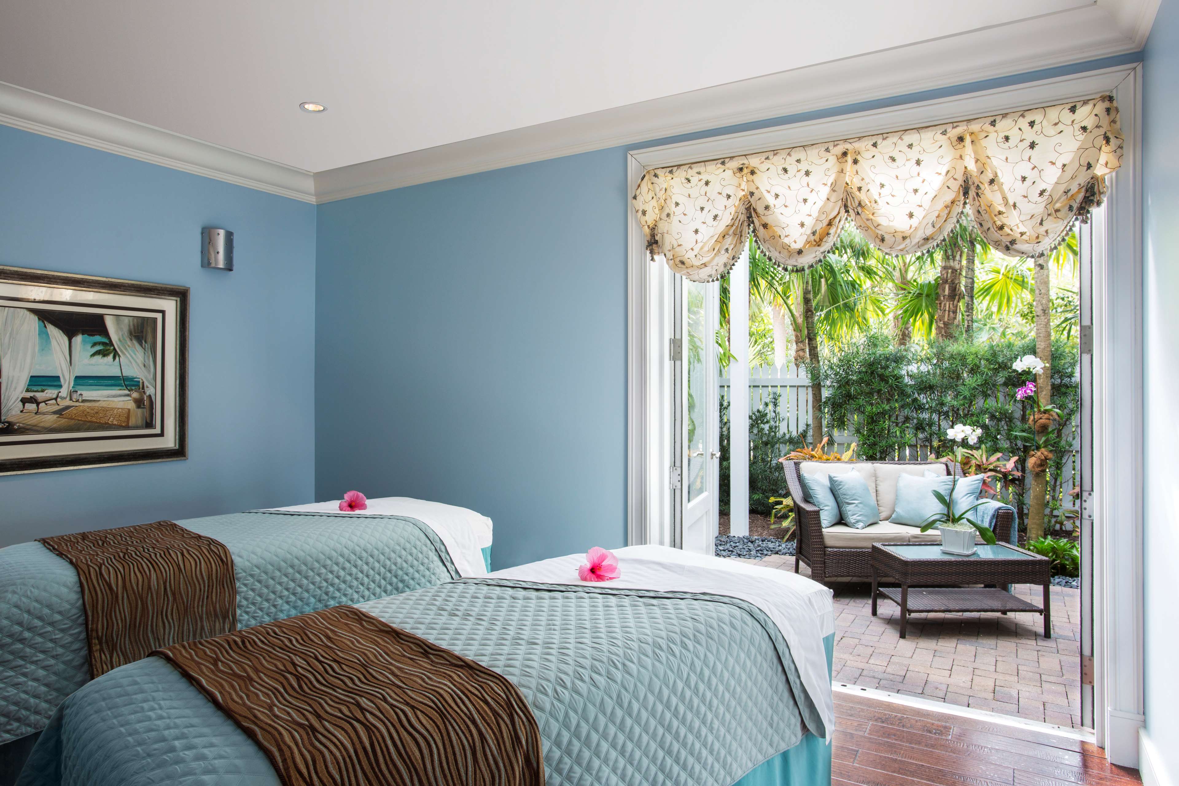 Sunset Key Cottages