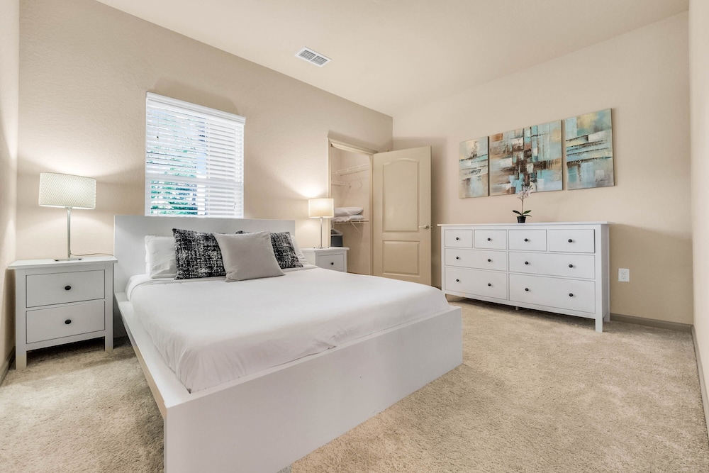 Disney Magic Kingdom Apartments By Nuovo