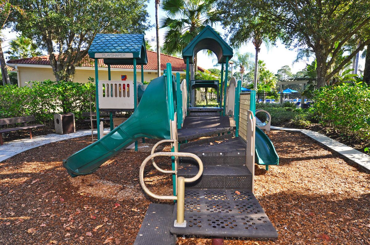 Emerald Island Resort