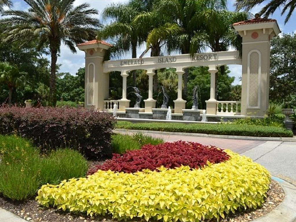 Emerald Island Resort