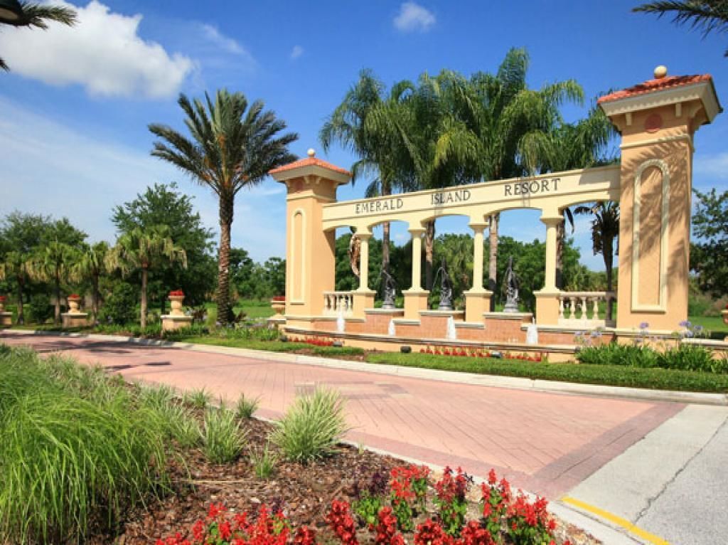 Emerald Island Resort