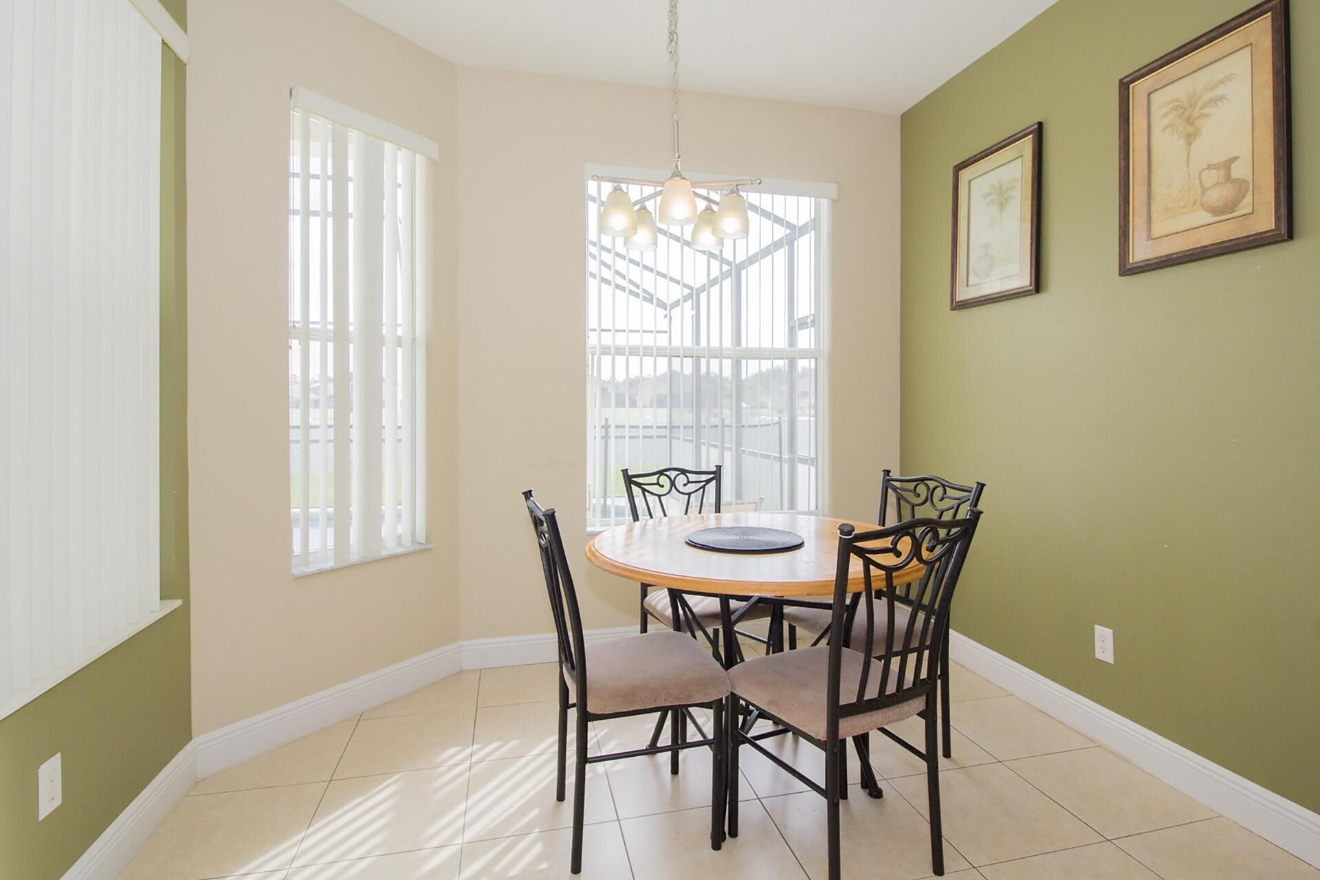 Emerald Mansion by Orlando Short Term