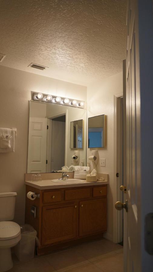 Berkley Lake Townhomes