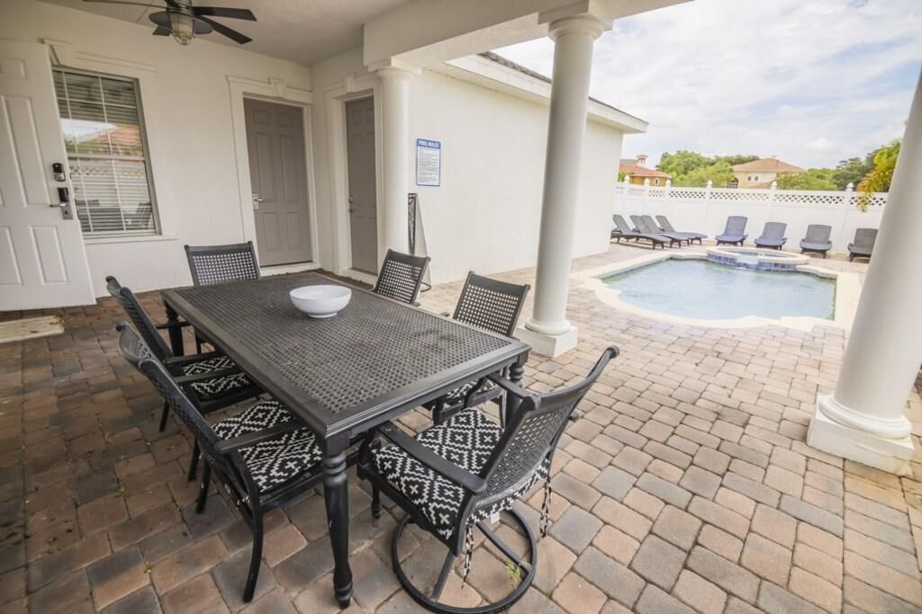Kevin's Reunion Resort Vacation Home