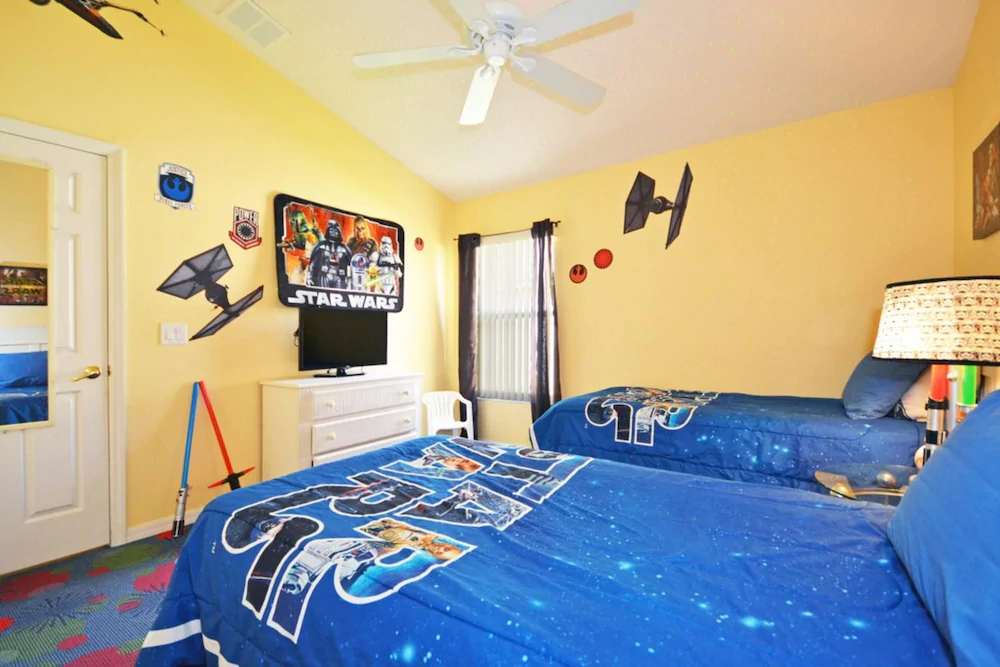 Mickey & Minnie's Palace