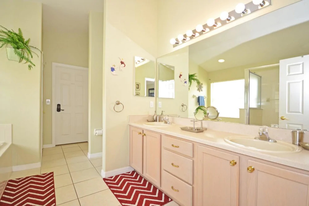 Mickey & Minnie's Palace