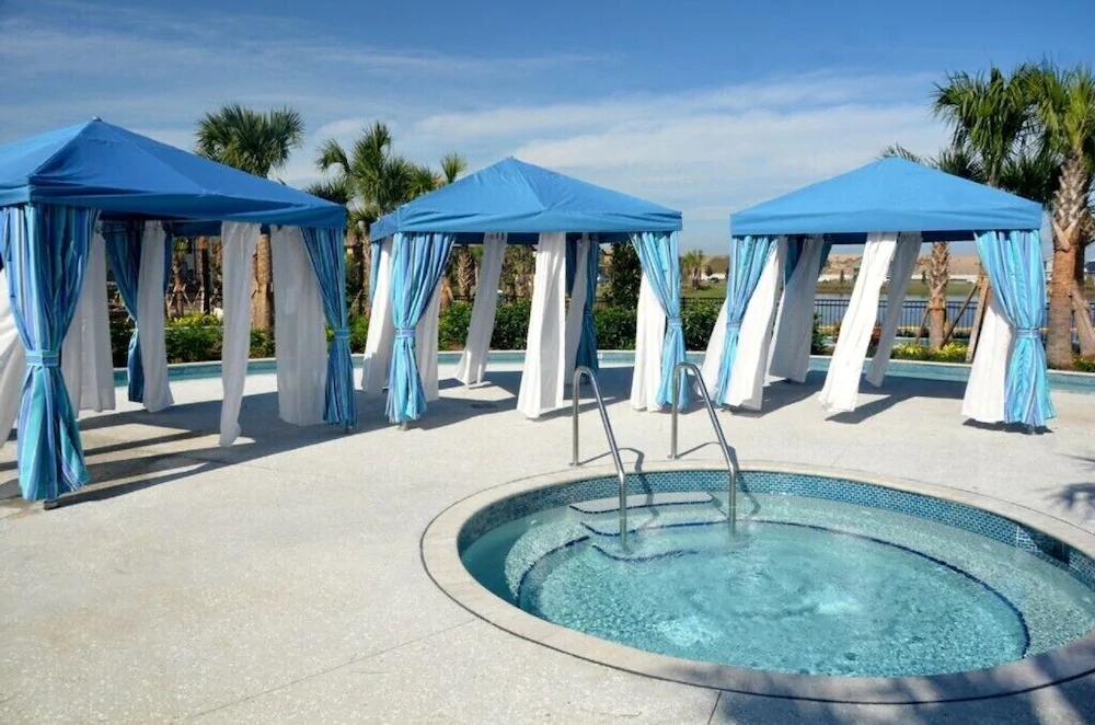Windsor At Westside by iHome Resort