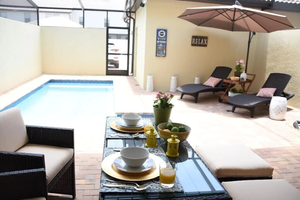 Windsor At Westside by iHome Resort