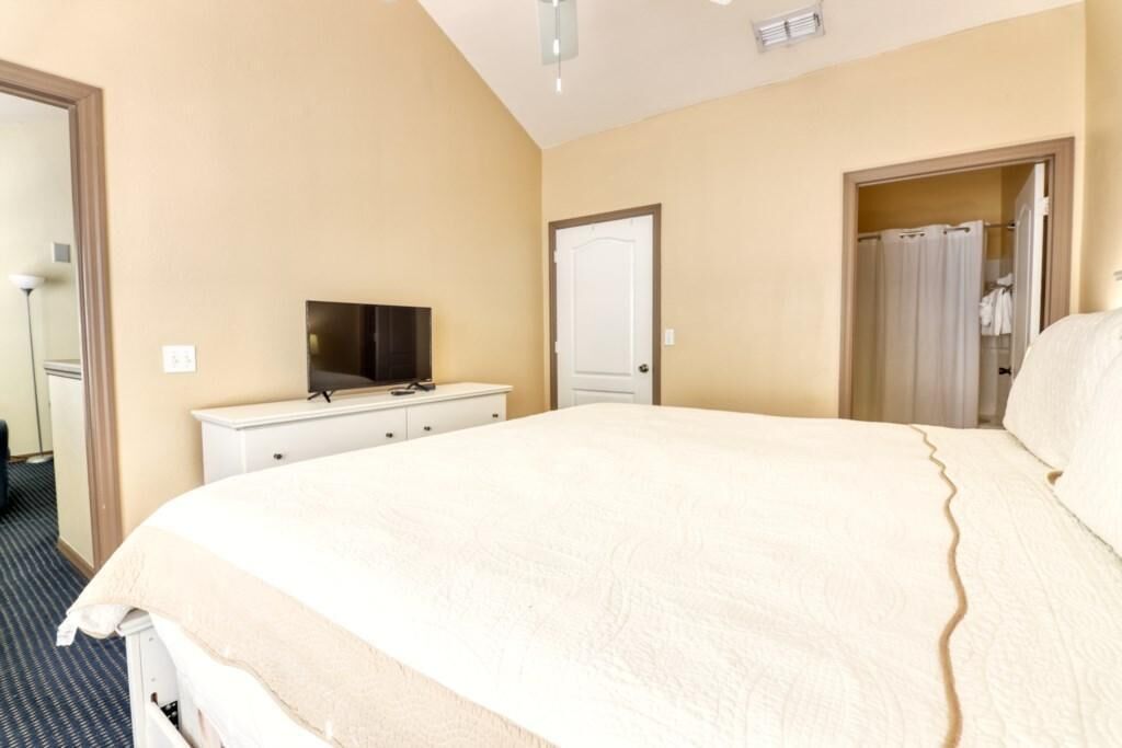 Zacharias Runaway Beach Condo