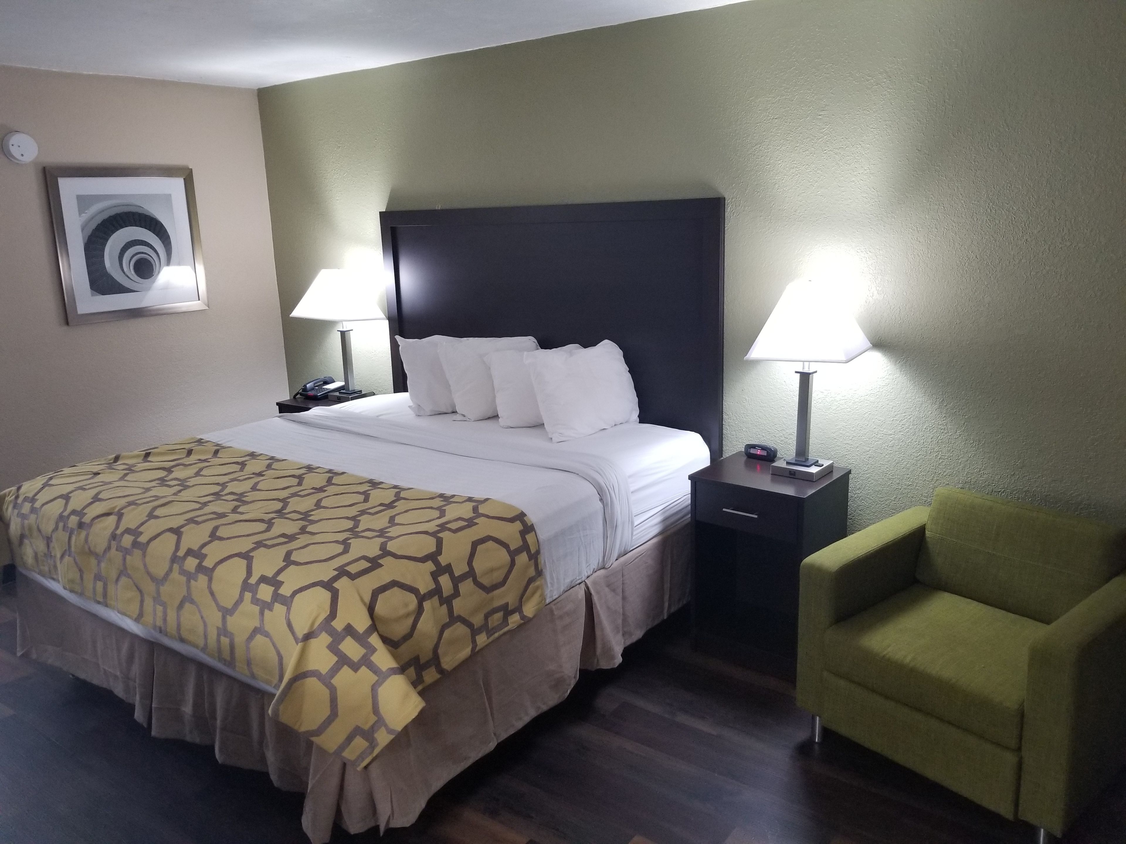 Baymont by Wyndham Lake City