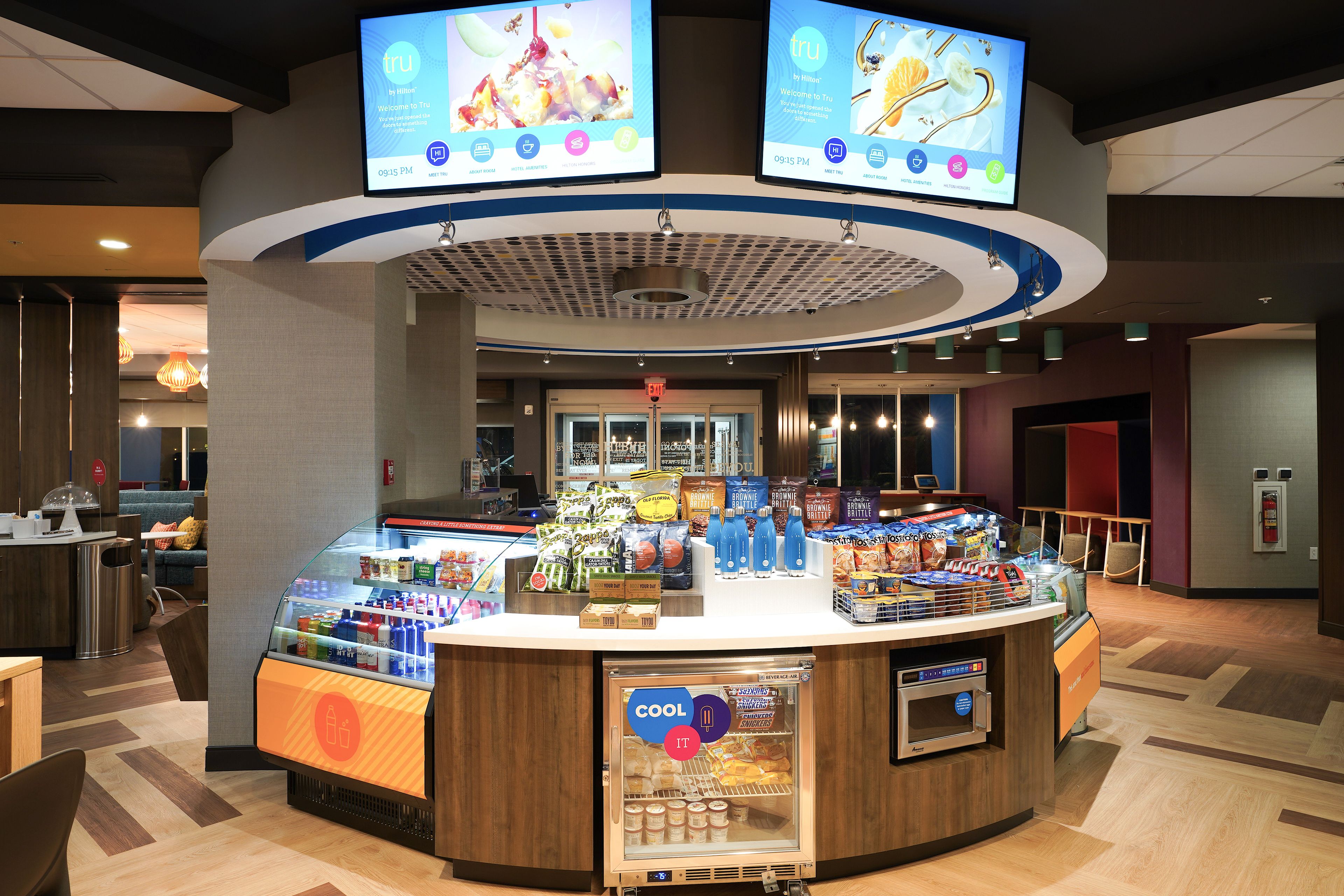 Tru by Hilton Lake City