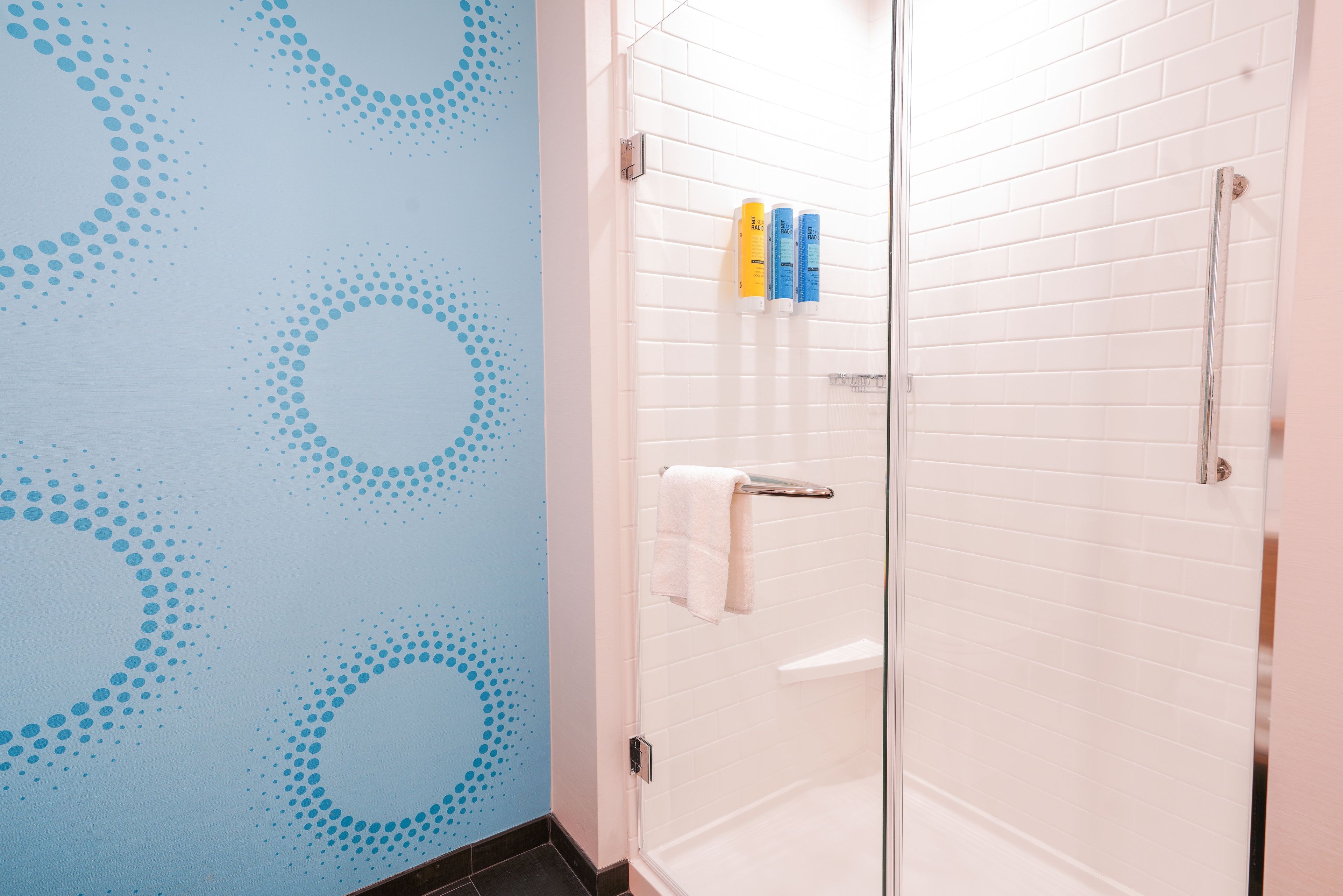 Tru by Hilton Lake City