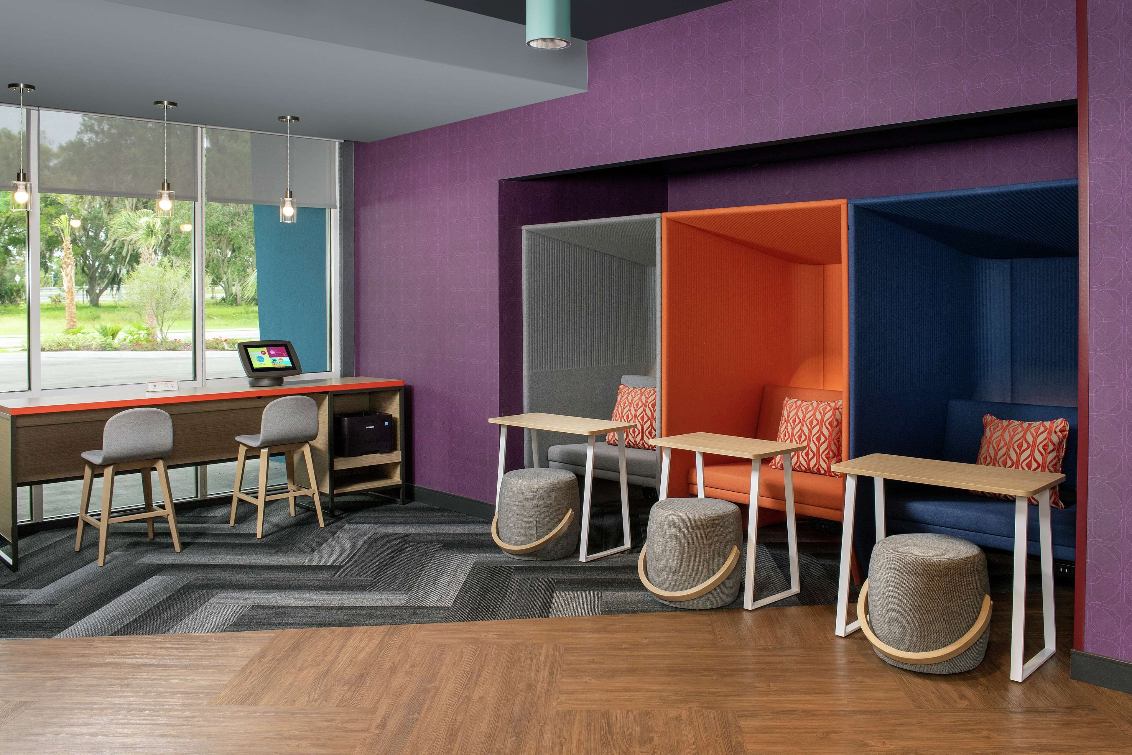 Tru by Hilton Lake City