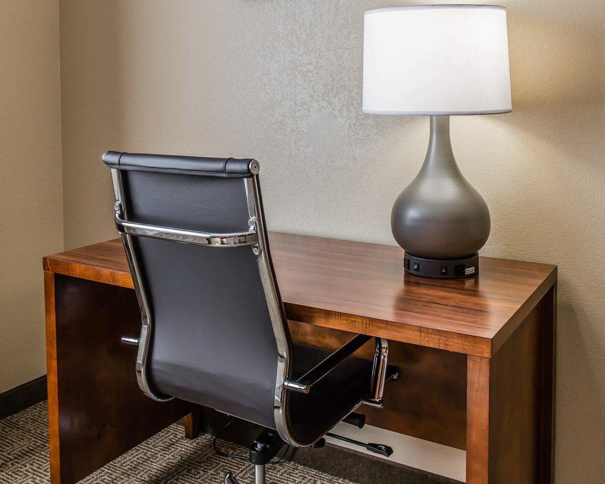Comfort Inn & Suites Lakeland North I-4