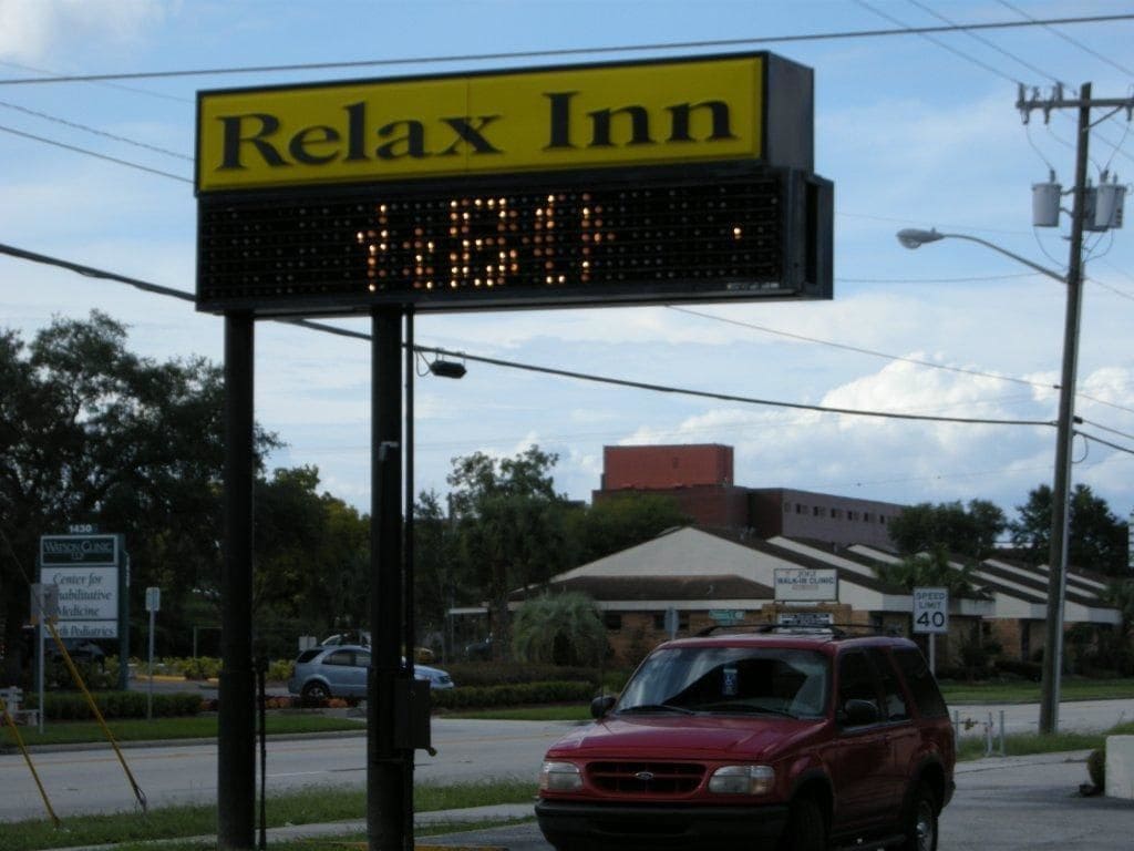 Relax Inn Lakeland