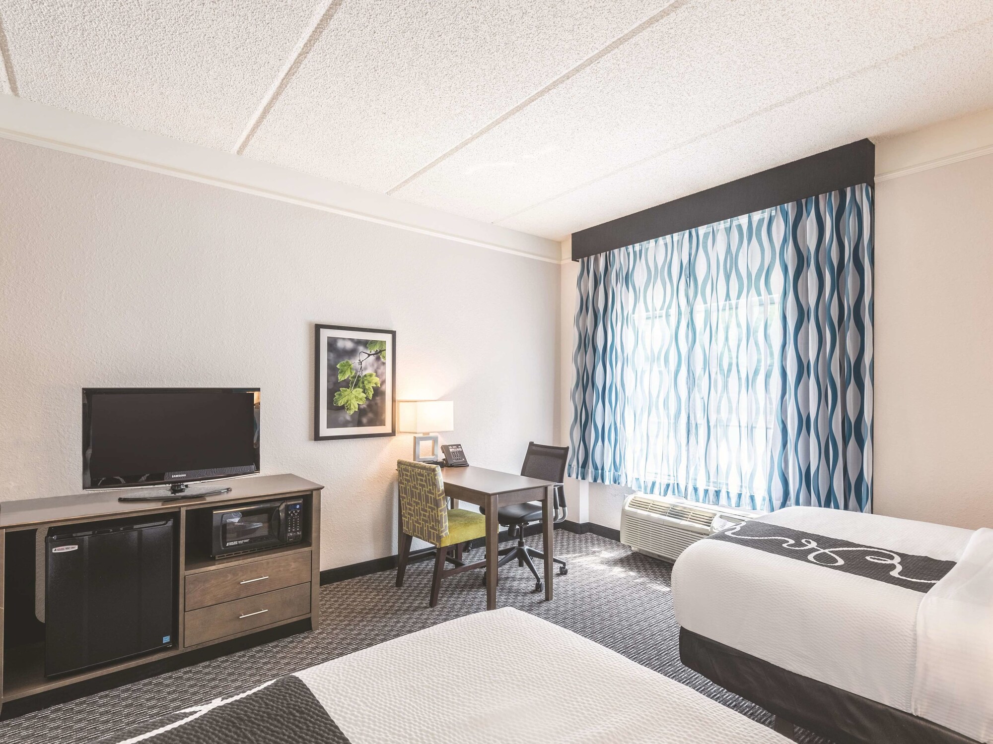 La Quinta Inn & Suites by Wyndham Orlando Lake Mary