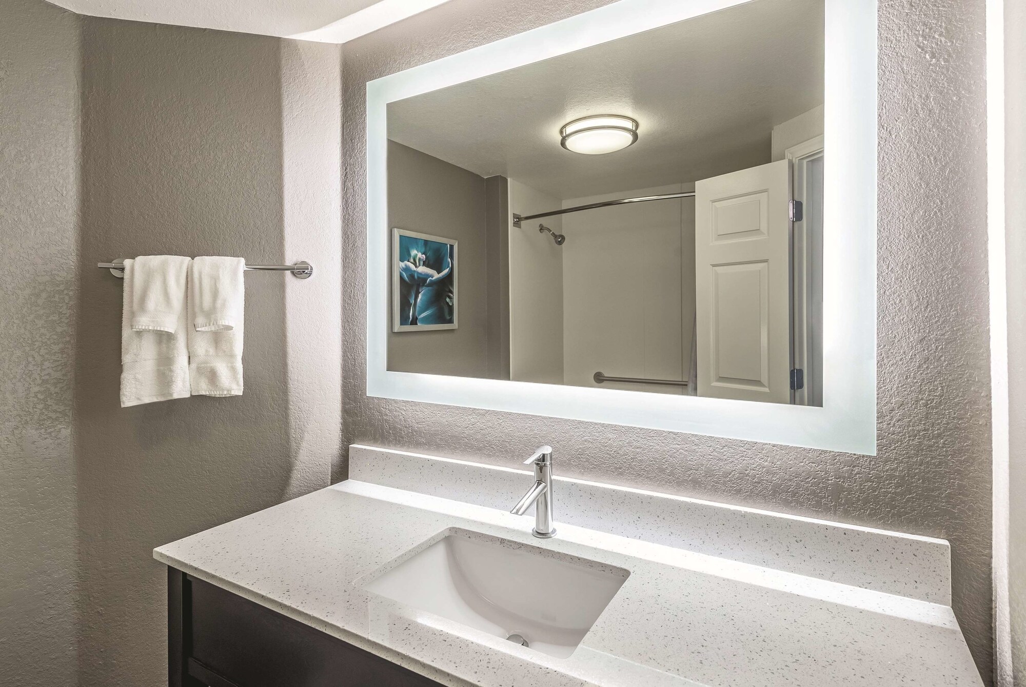 La Quinta Inn & Suites by Wyndham Orlando Lake Mary