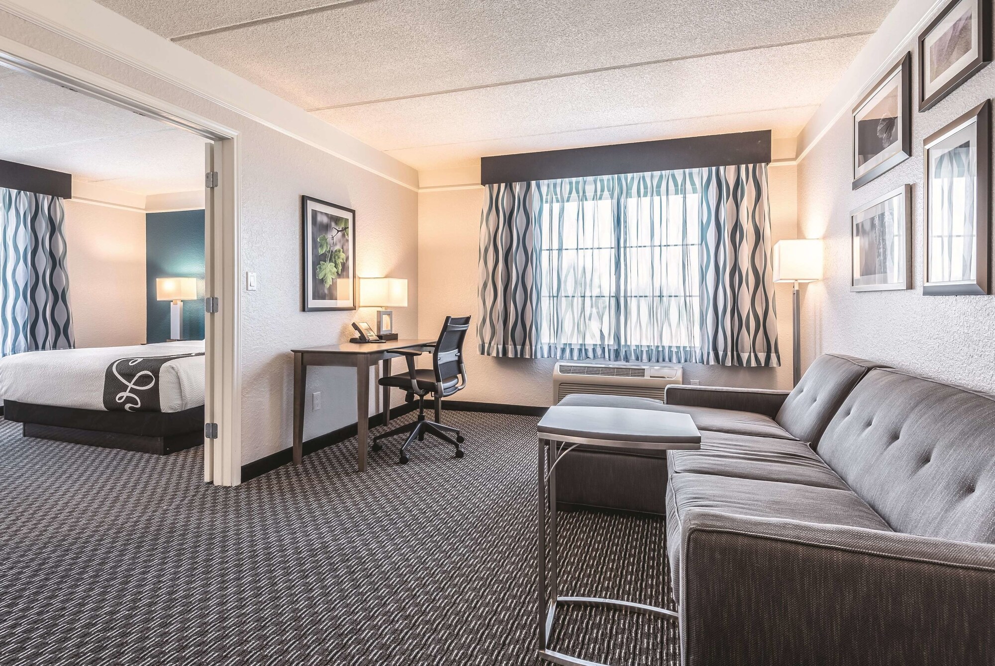 La Quinta Inn & Suites by Wyndham Orlando Lake Mary