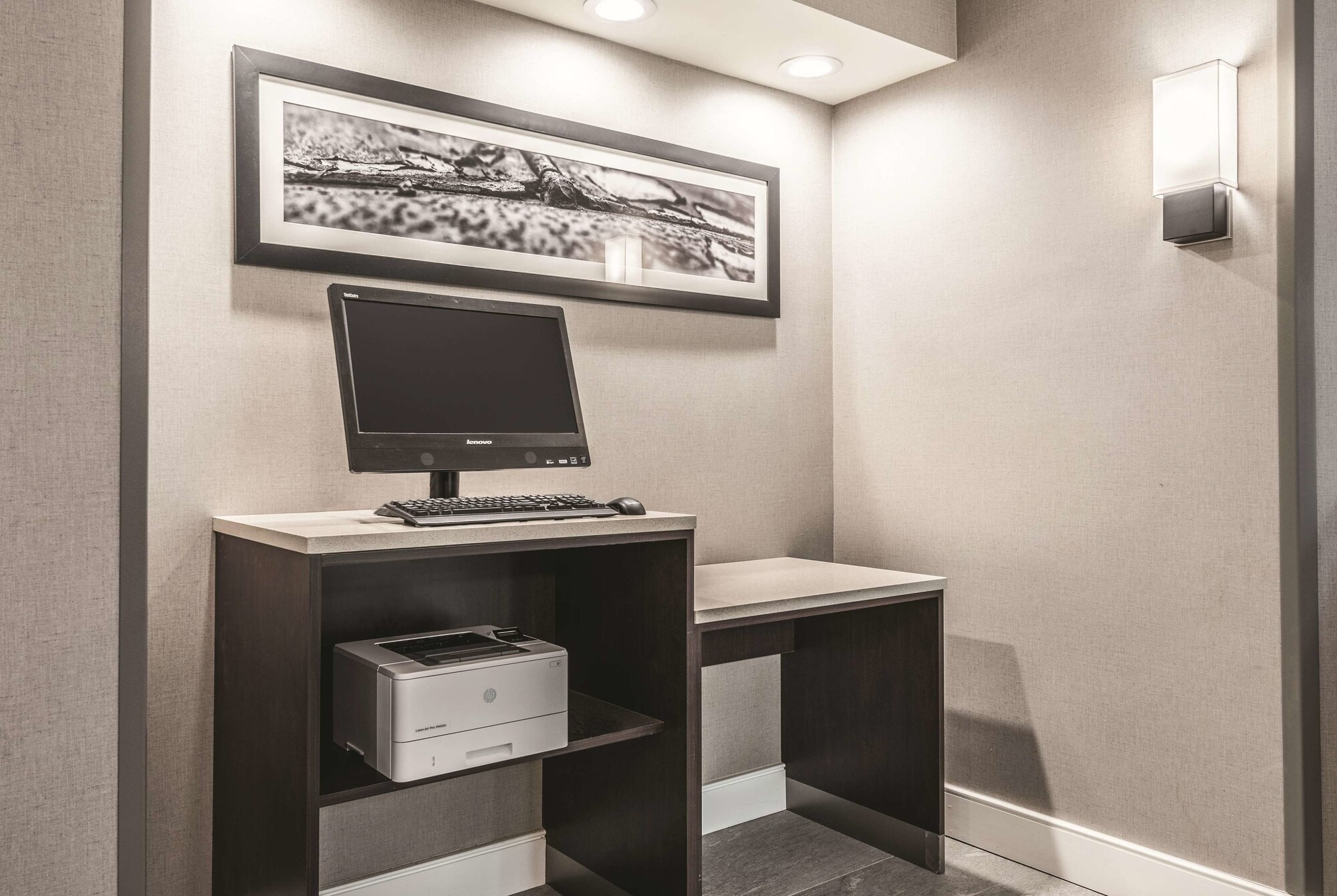 La Quinta Inn & Suites by Wyndham Orlando Lake Mary
